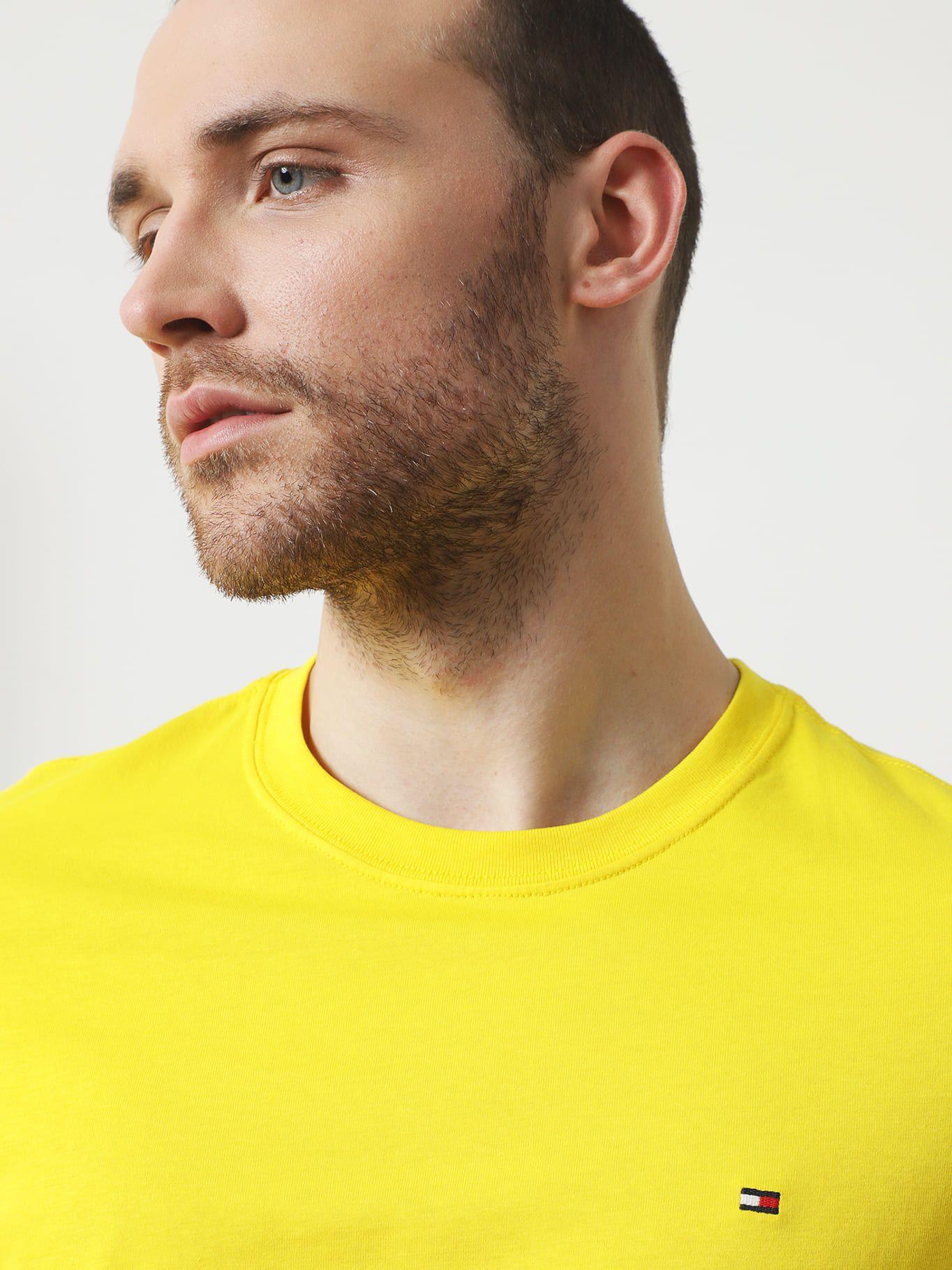 Polera Essential Cotton C-Neck Slim Fit Amarillo Tommy Hilfiger-3