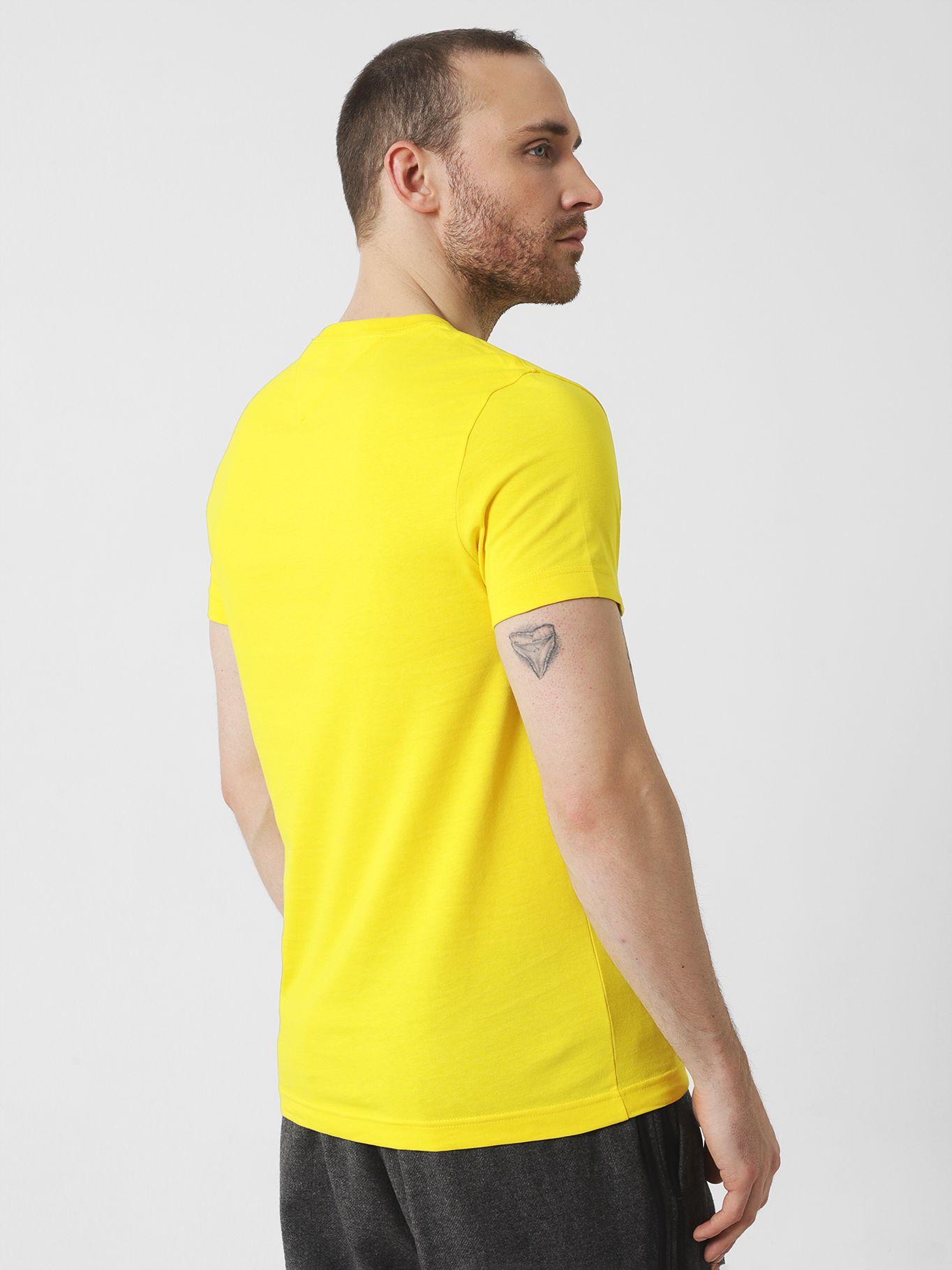 Polera Essential Cotton C-Neck Slim Fit Amarillo Tommy Hilfiger-2