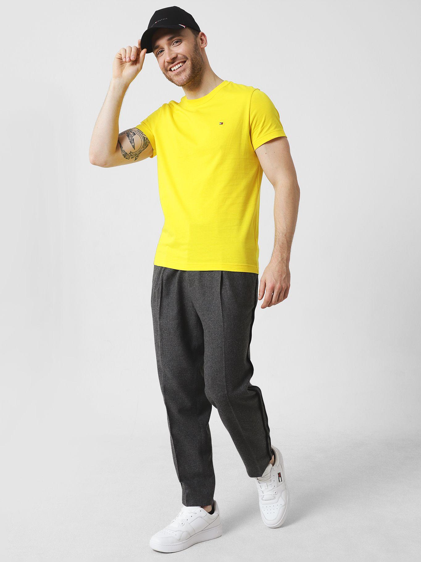 Polera Essential Cotton C-Neck Slim Fit Amarillo Tommy Hilfiger-1
