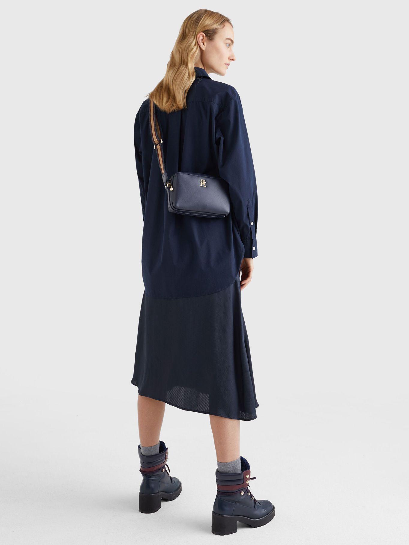 Cartera Monogram Con Stripe Azul Tommy Hilfiger-4