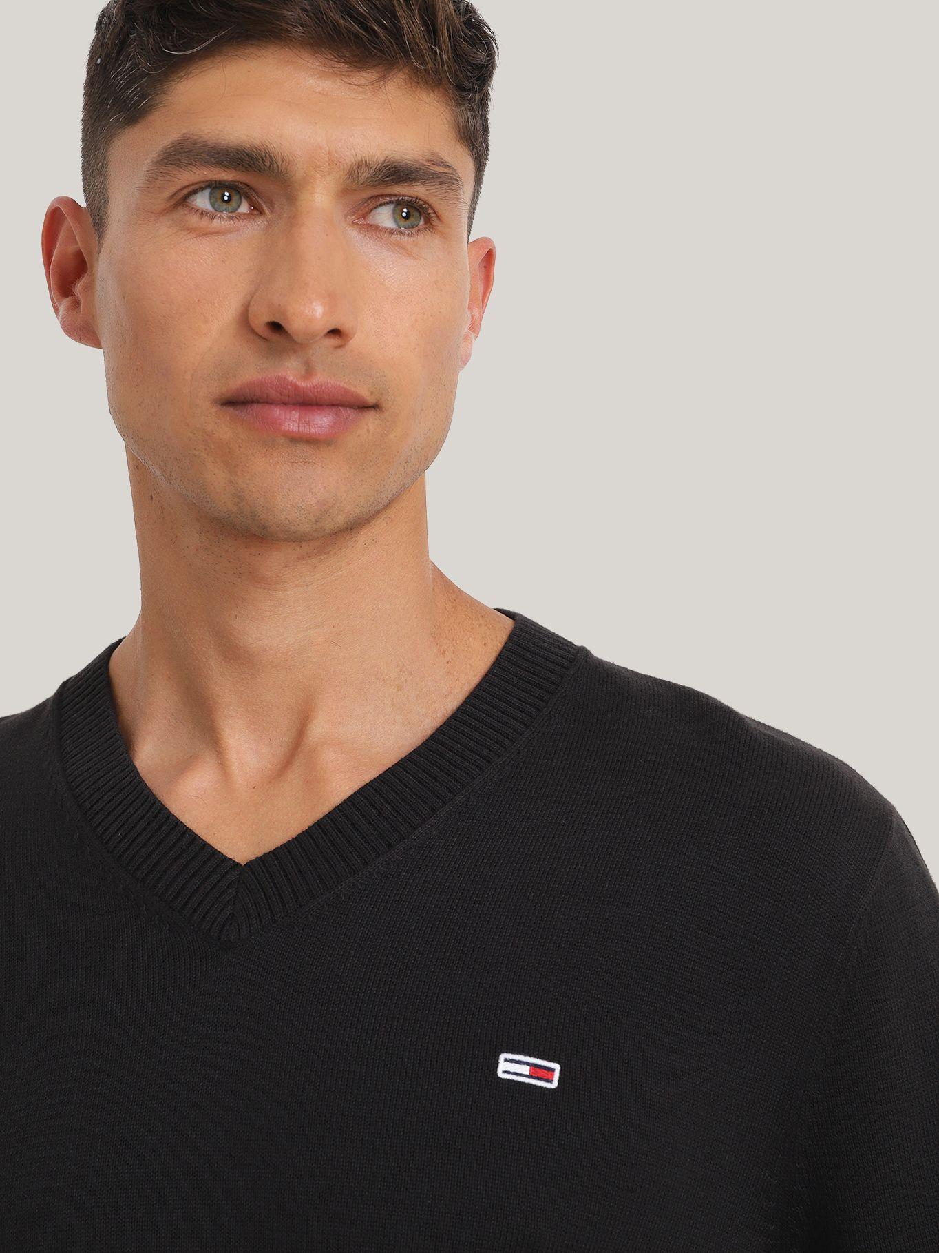 Sweater Essential V-Neck Negro Tommy Jeans-3