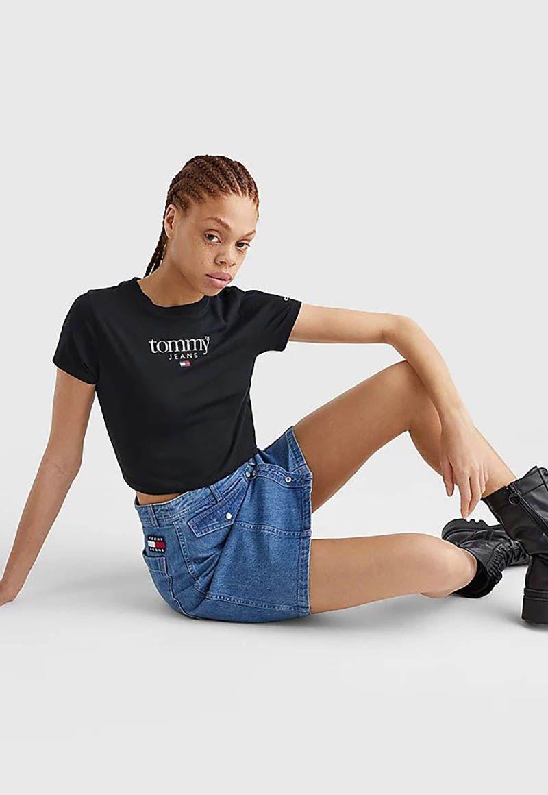Polera Baby Crop Essential Negro Tommy Jeans-3