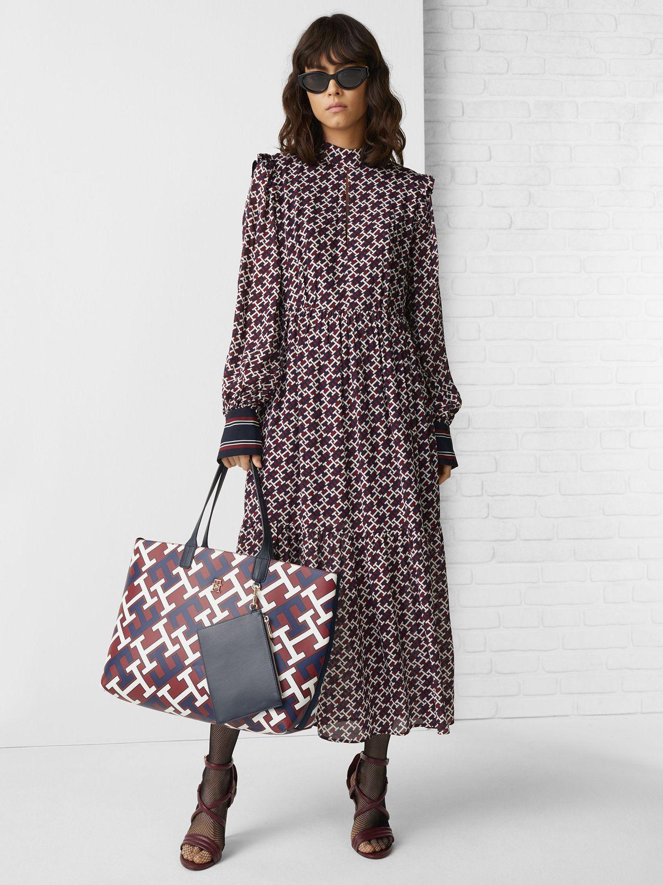 Bolso Tote Iconic Con Monogramas Burdeo Tommy Hilfiger-4