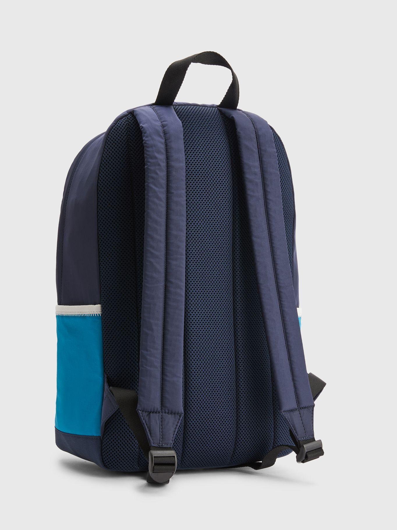 Mochila College Essential Logo Azul Tommy Hilfiger-1