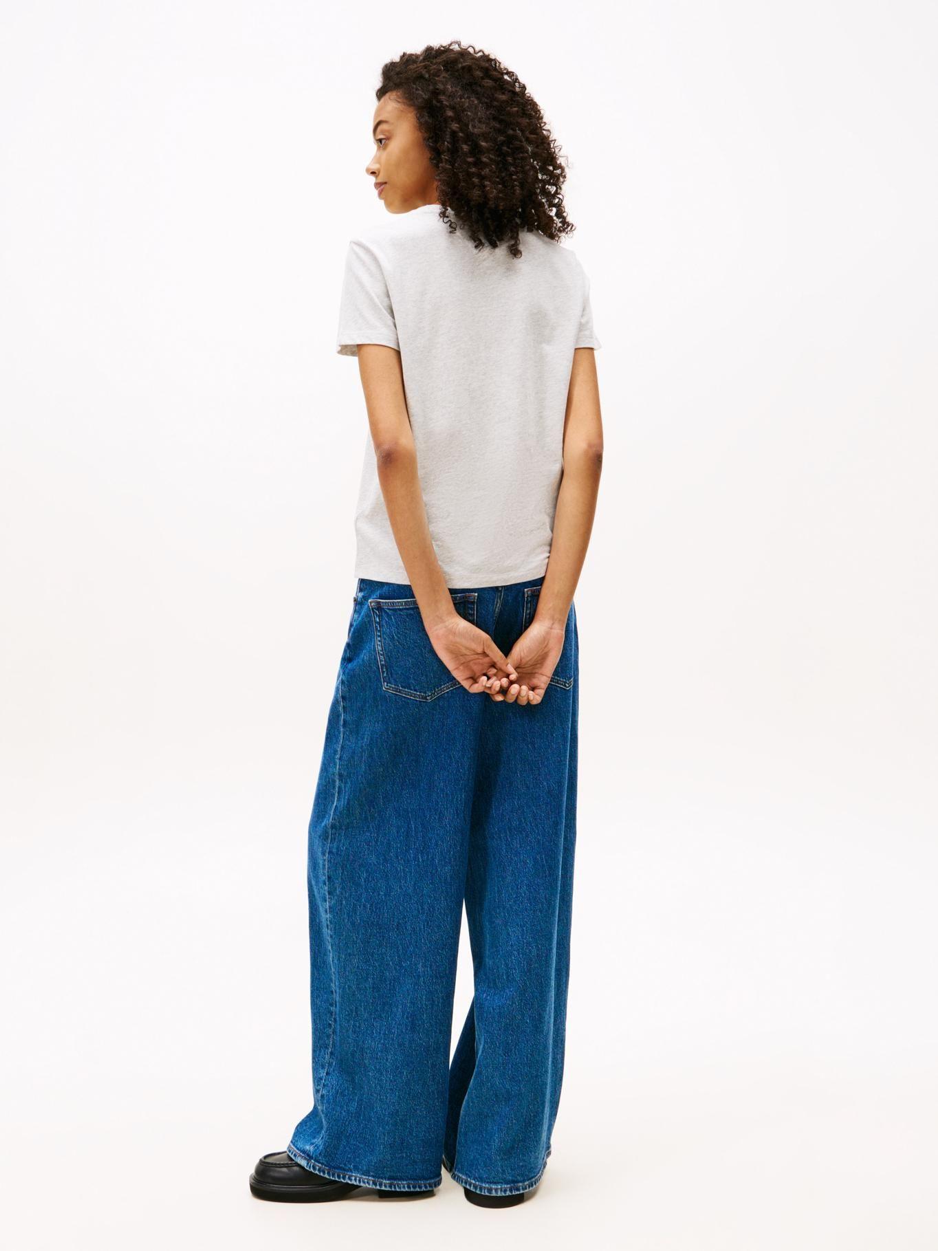 Polera Regular Fit Logo Lineal Gris Tommy Jeans-2