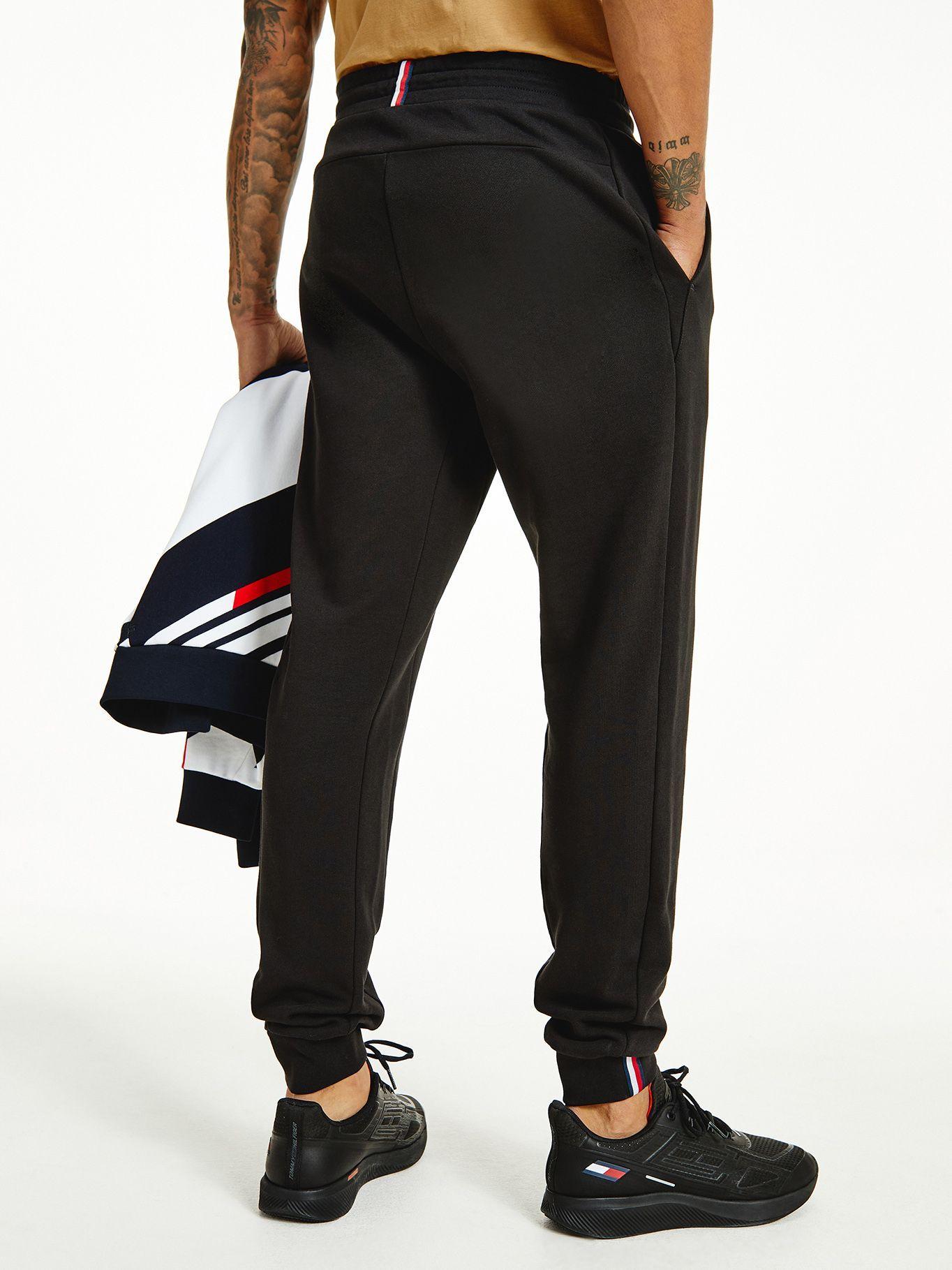 Jogger Seasonal Graphic Negro Tommy Hilfiger F2-1