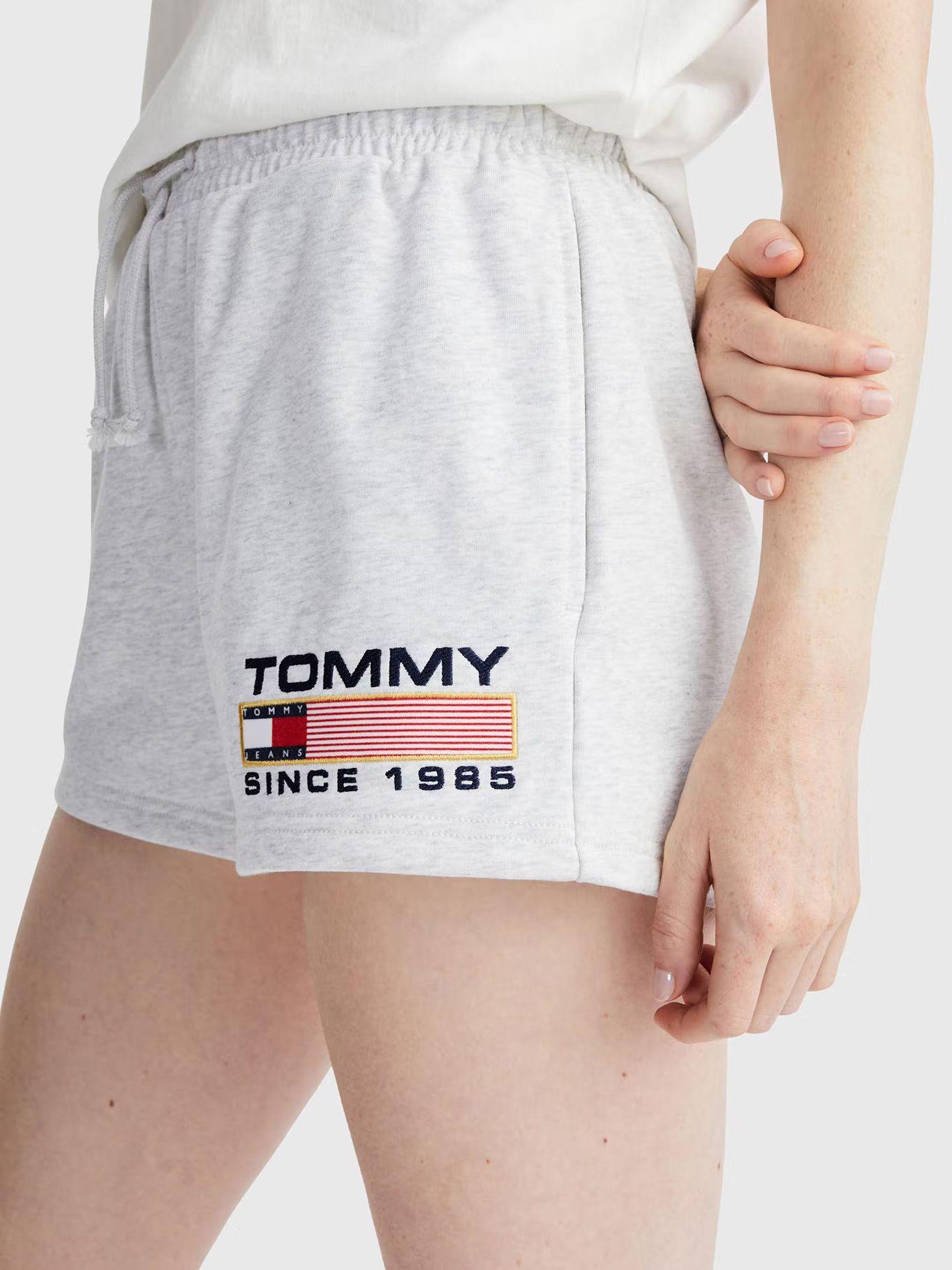 Short Athletic Terry Con Logo Gris Tommy Jeans-2
