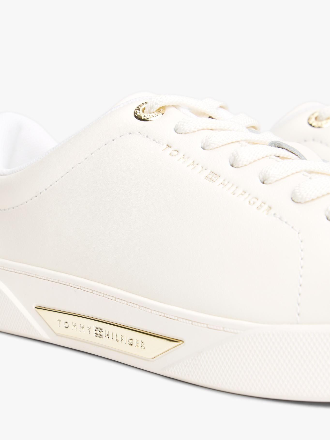 Zapatillas De Cuero Con Logo-1
