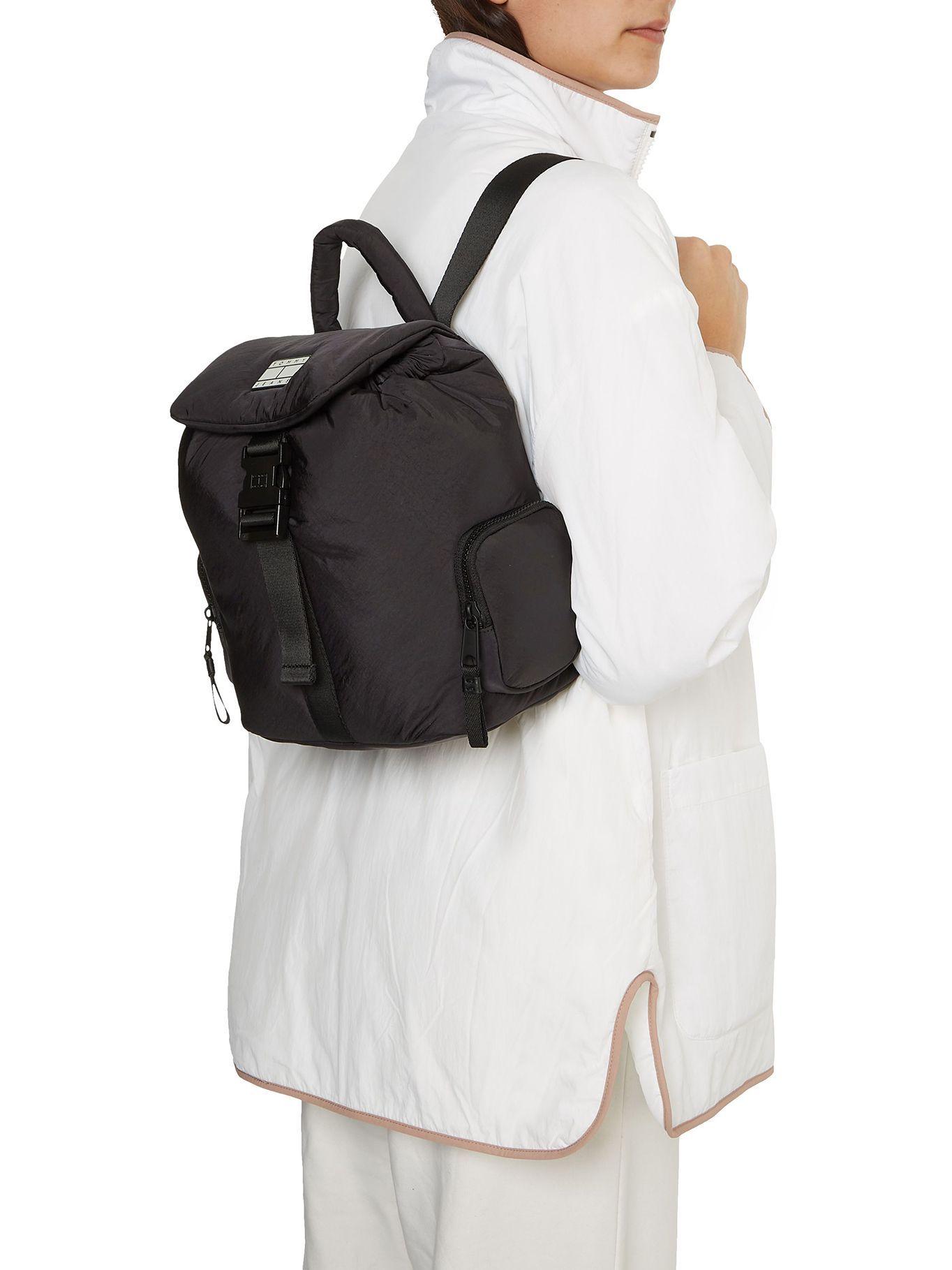 Mochila Essential Con Logo Negro Tommy Hilfiger M23-5