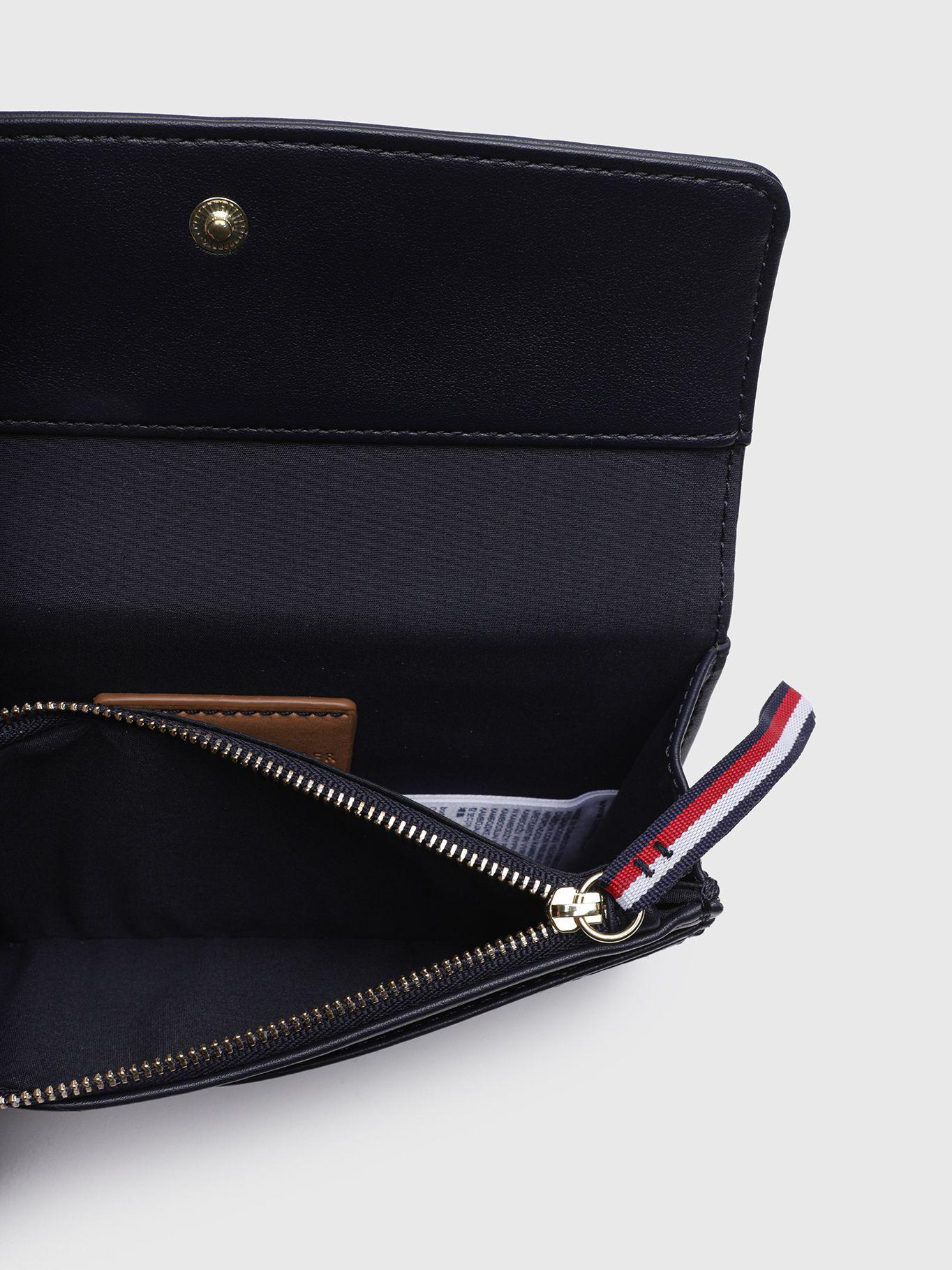 Billetera Flap Con Asa Y Logo Azul Tommy Hilfiger-2