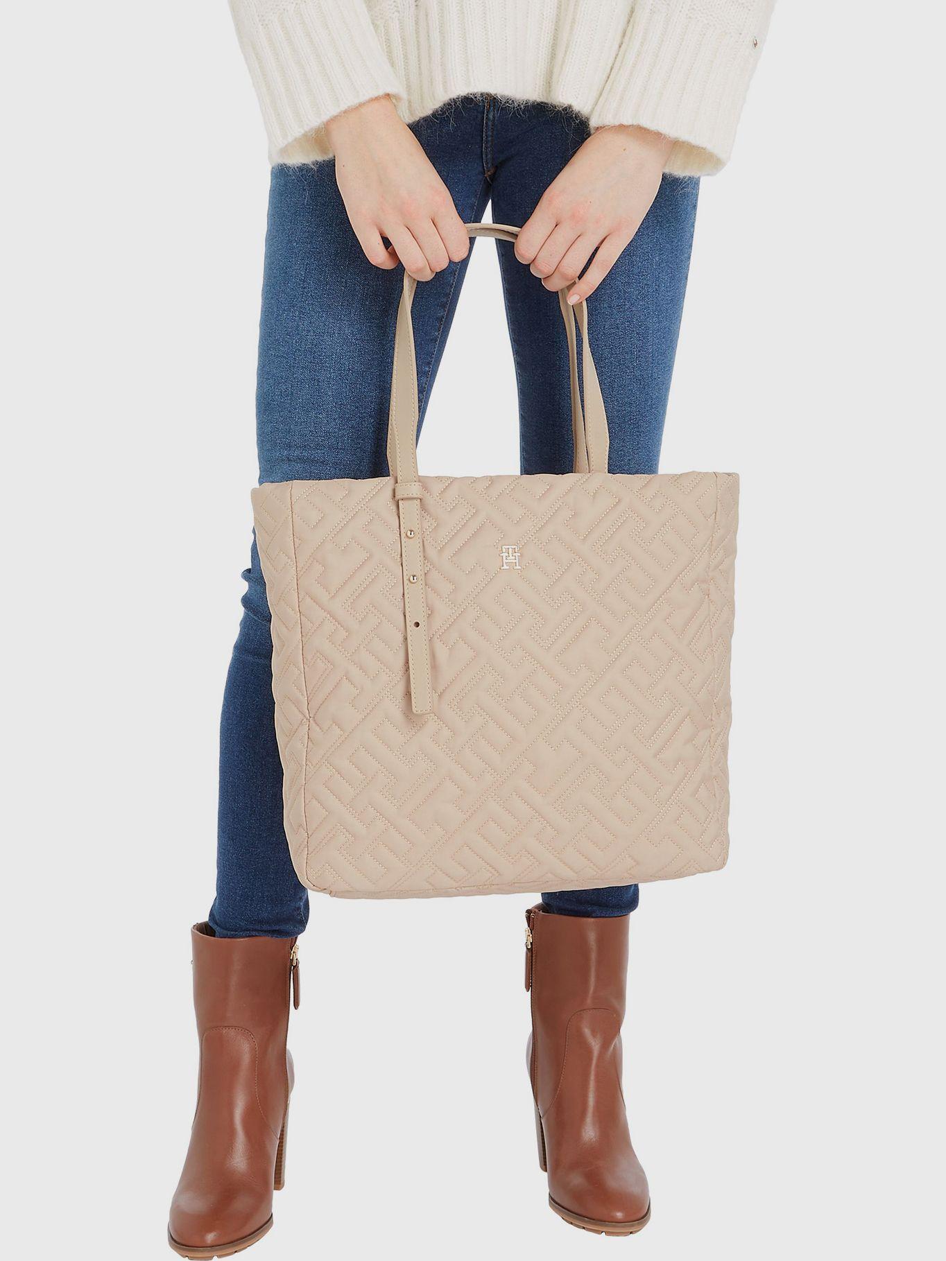 Tote Soft Acolchado Beige Tommy Hilfiger-1