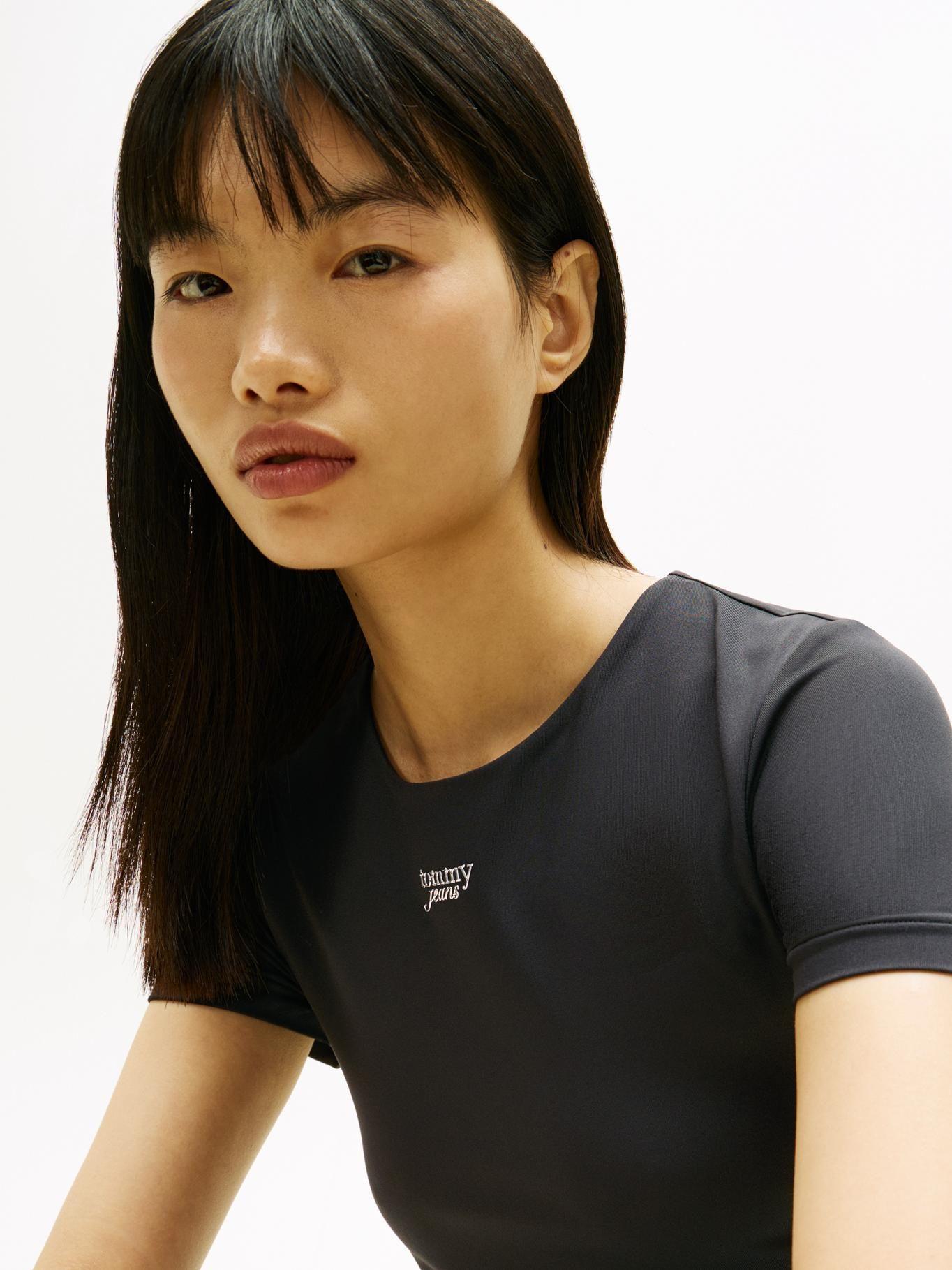 Polera Athleisure Slim Fit-3