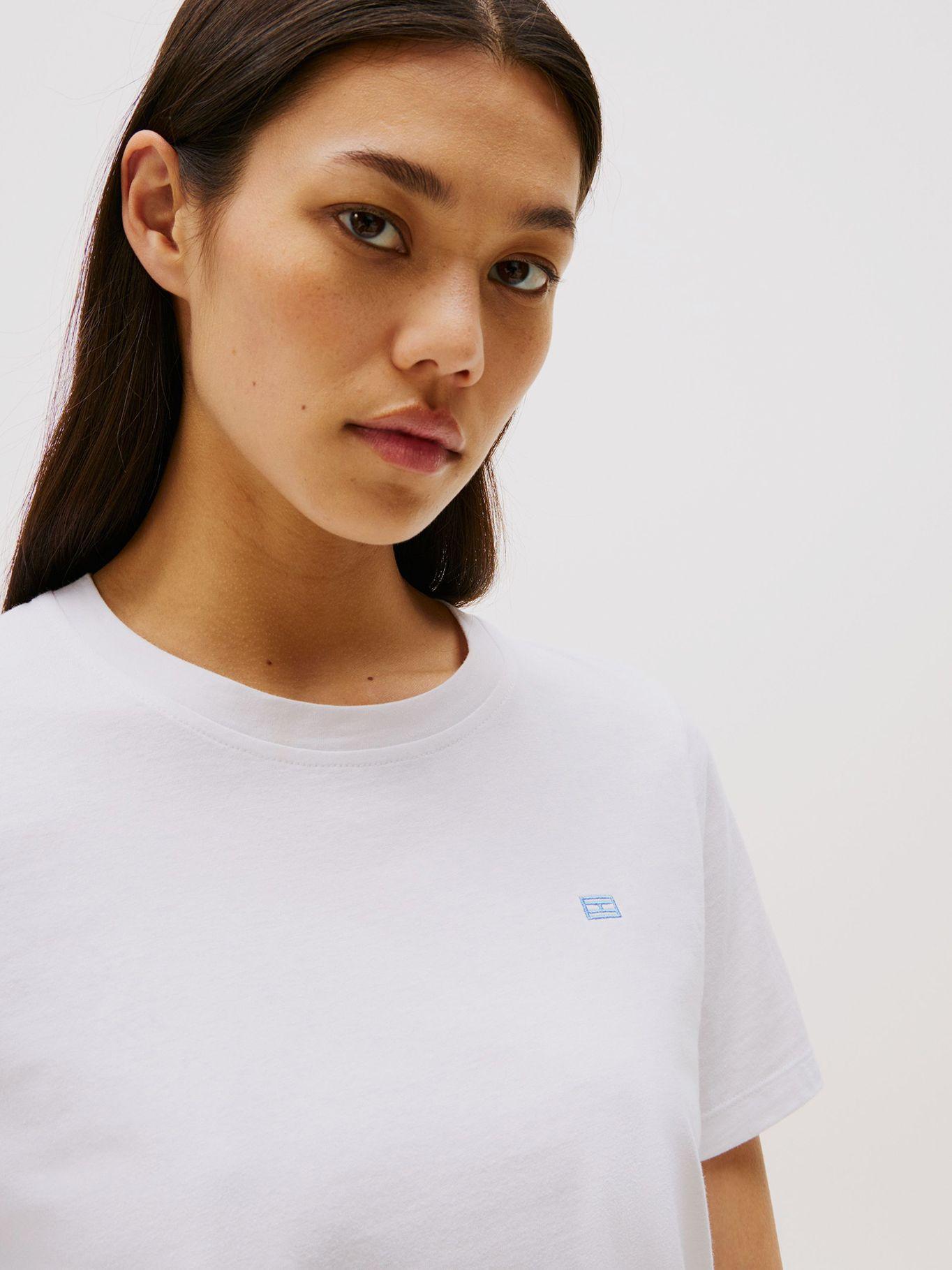 Polera Contrast Flag Logo Blanco Tommy Hilfiger-3