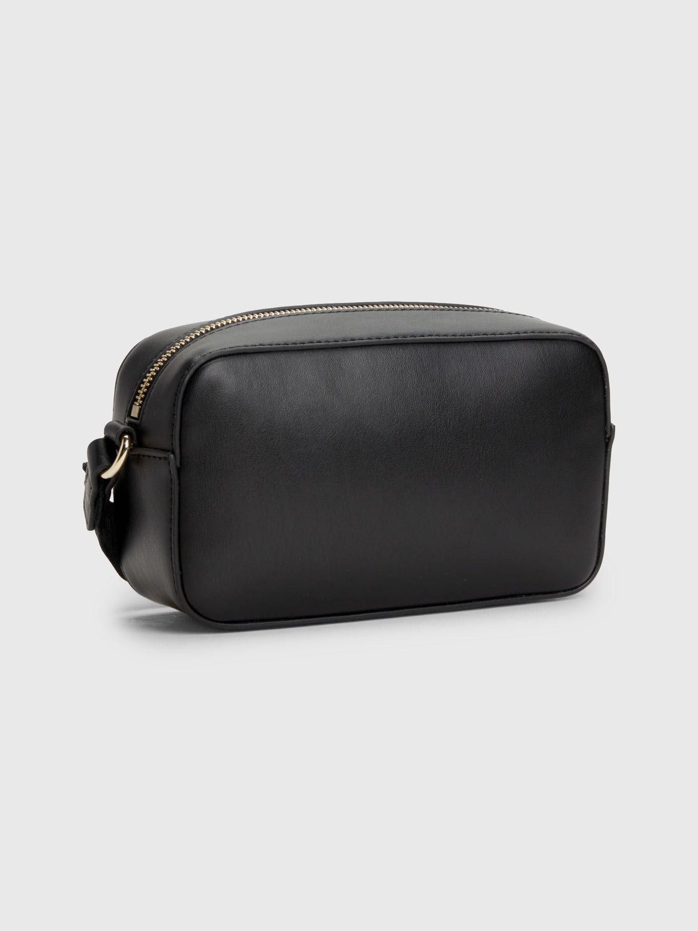 Bolso Cruzado Con Monogram Negro Tommy Hilfiger-1