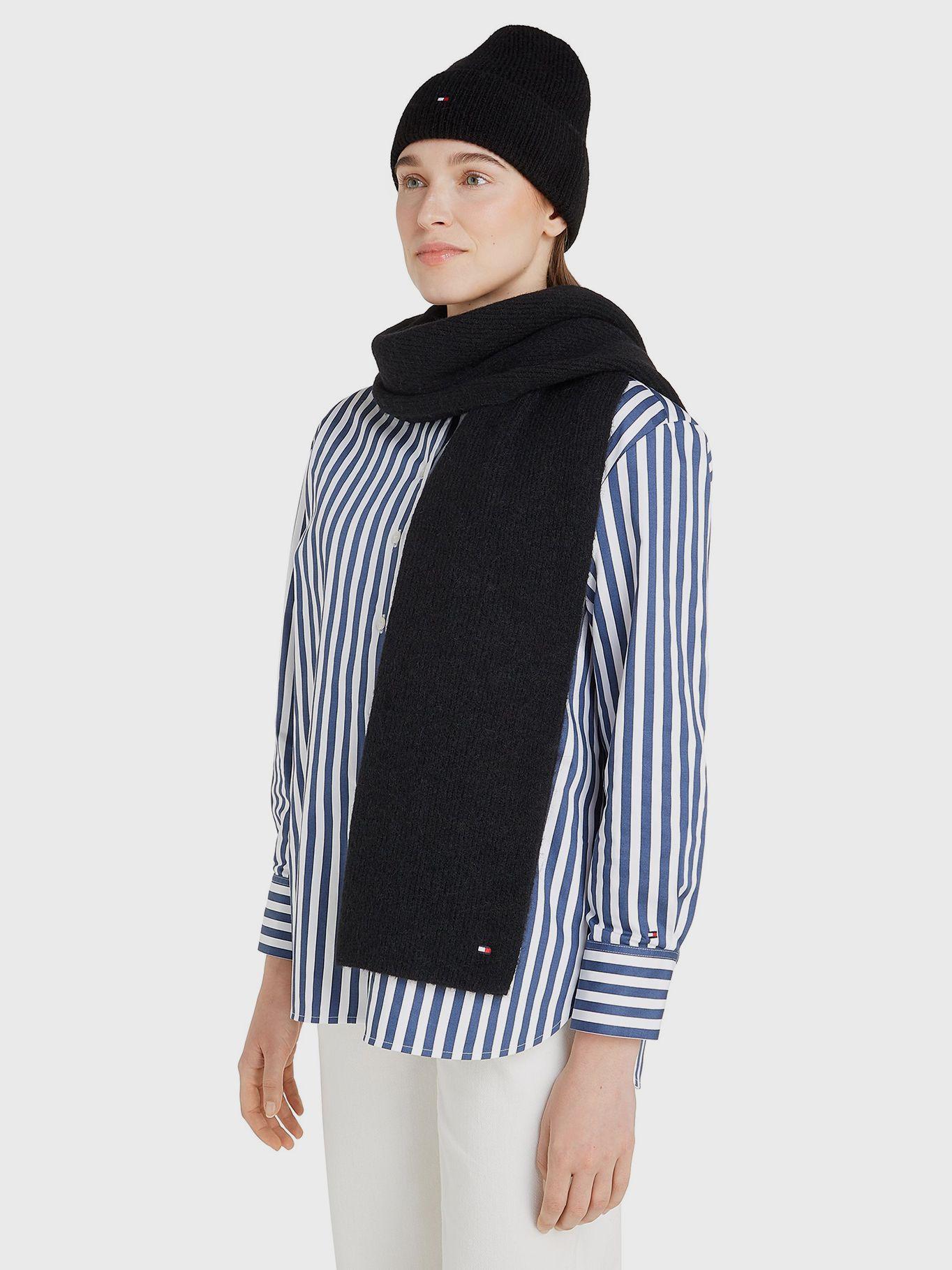 Beanie Essential Con Logo Negro Tommy Hilfiger-2