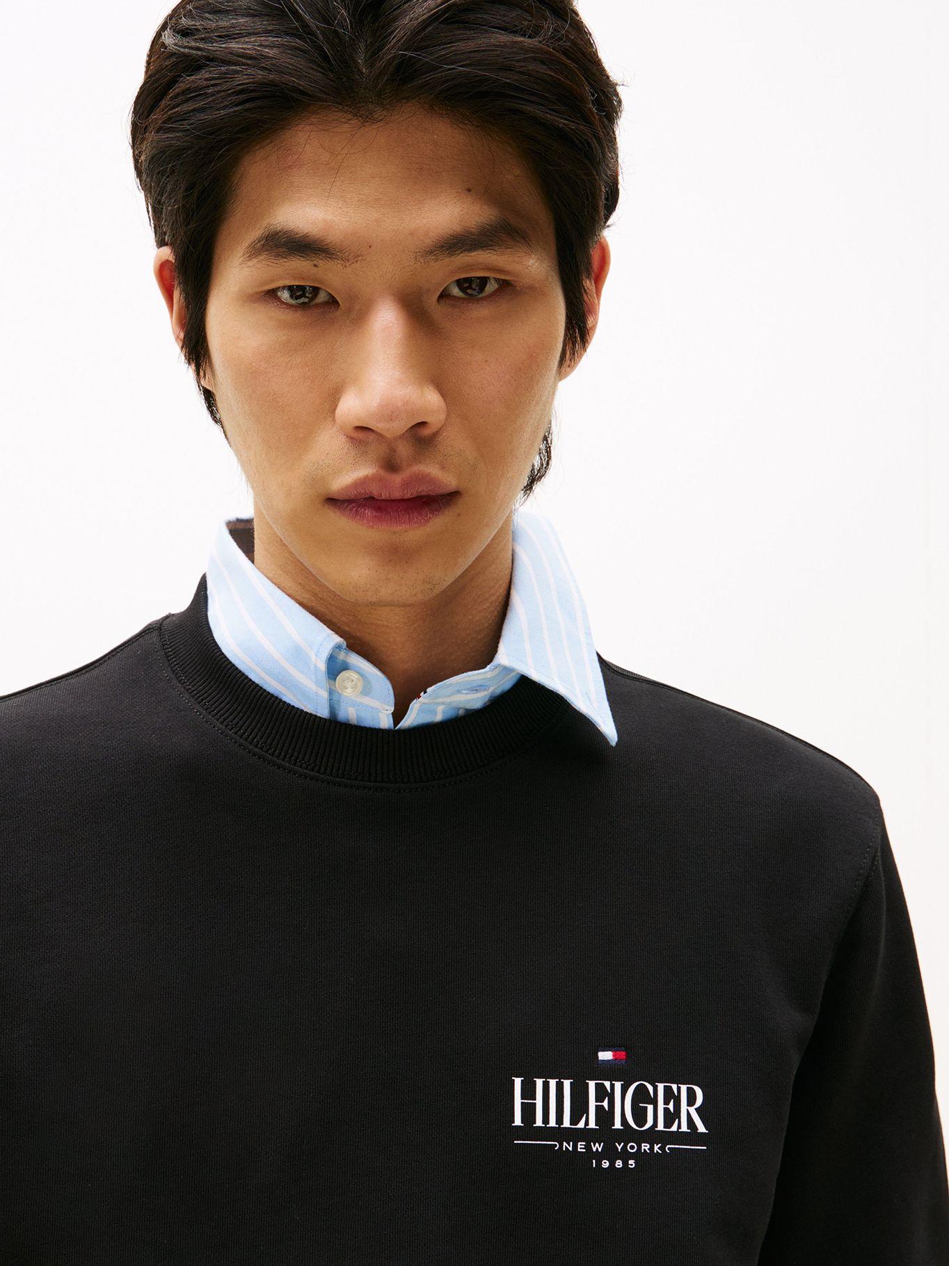 Polerón Stacked Con Logo Negro BDS Tommy Hilfiger-3