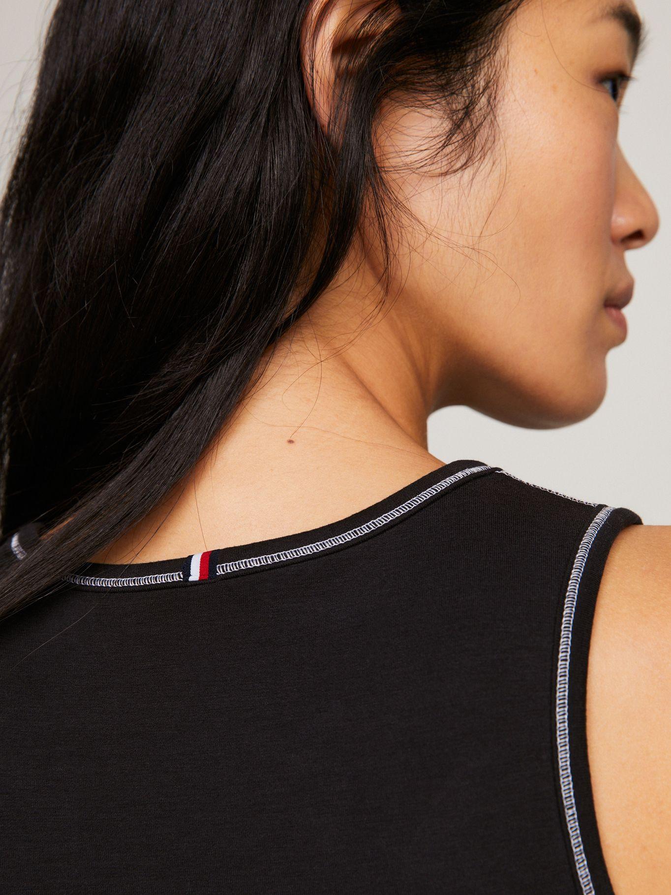 POLERA SPORT CROPPED NEGRO TOMMY HILFIGER-4