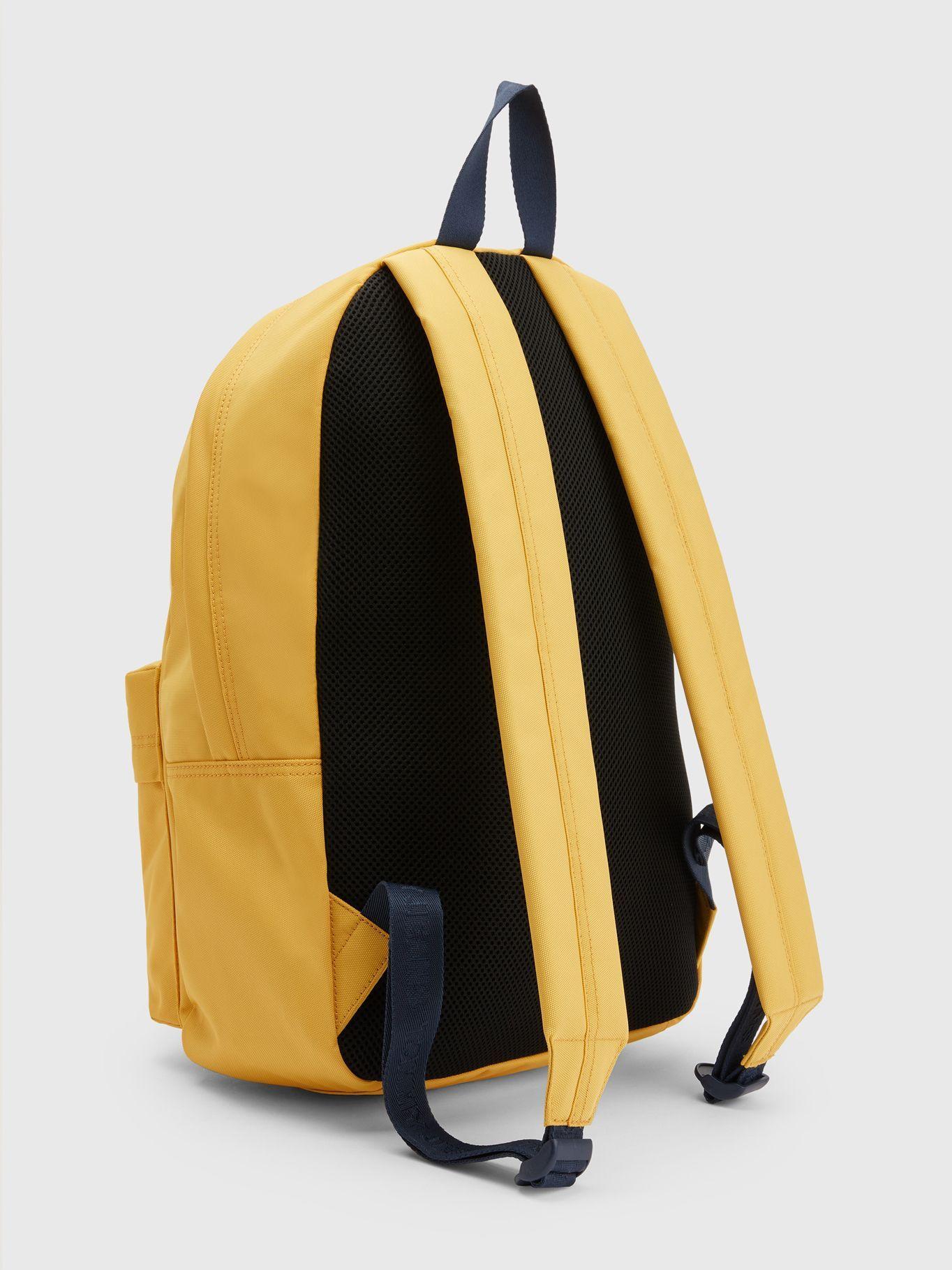 Mochila Essential Logo Amarillo Tommy Hilfiger-1