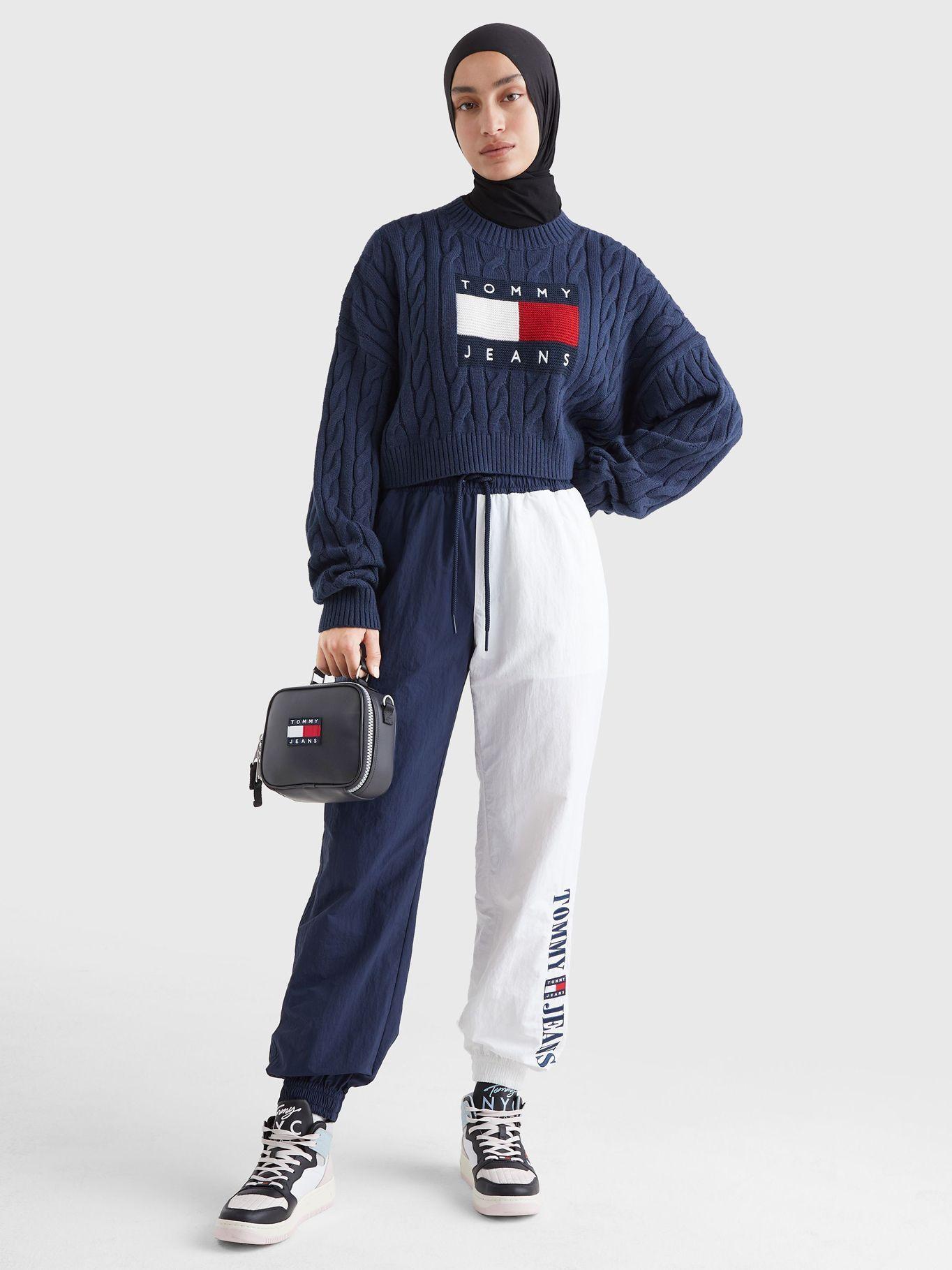 Cartera Heritage Con Parche Negro Tommy Hilfiger-4