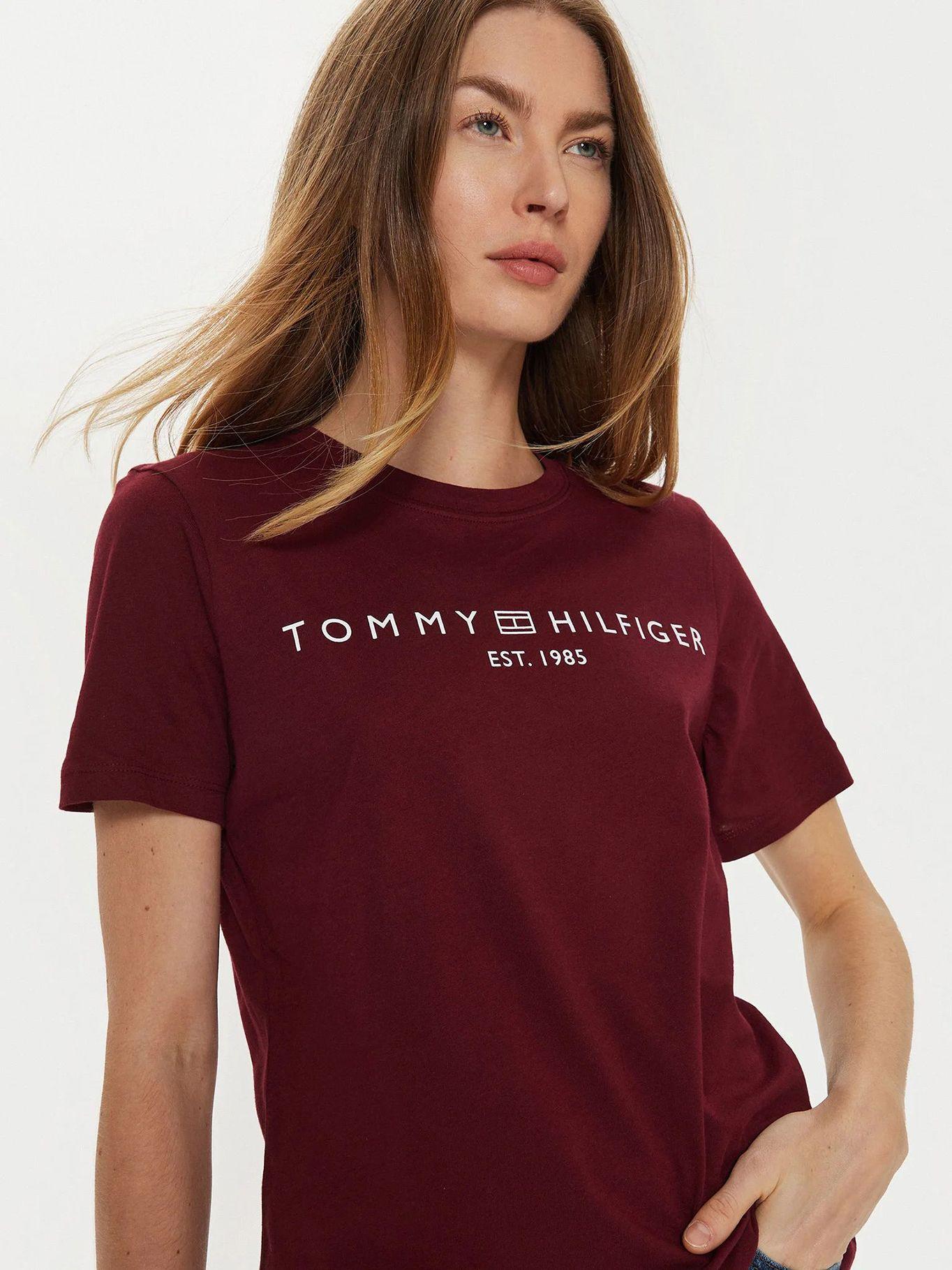 Polera Signature Con Logo Burdeo Tommy Hilfiger-3