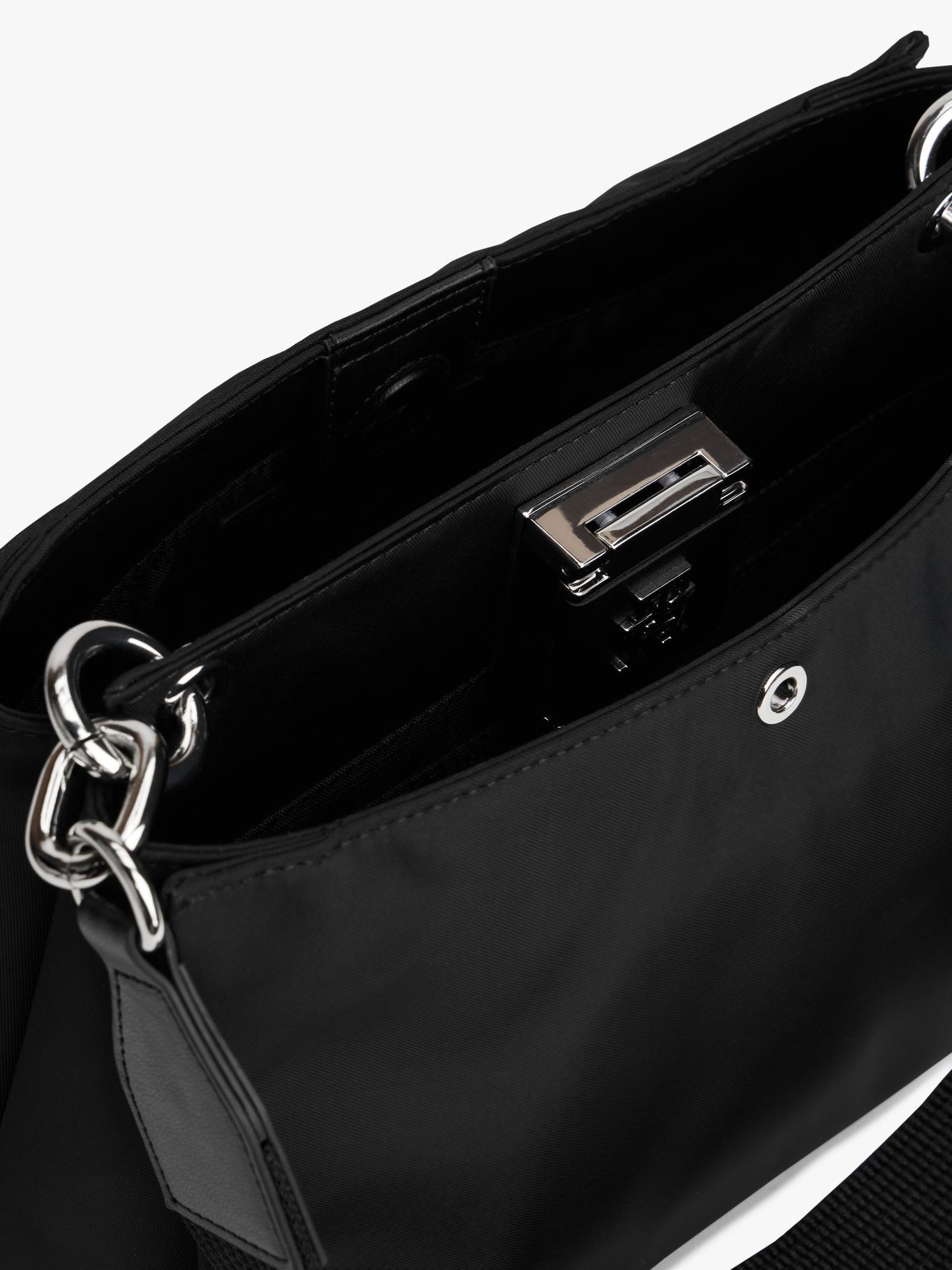 Cartera Satchel Heritage Con Logo Negro Tommy Hilfiger-3