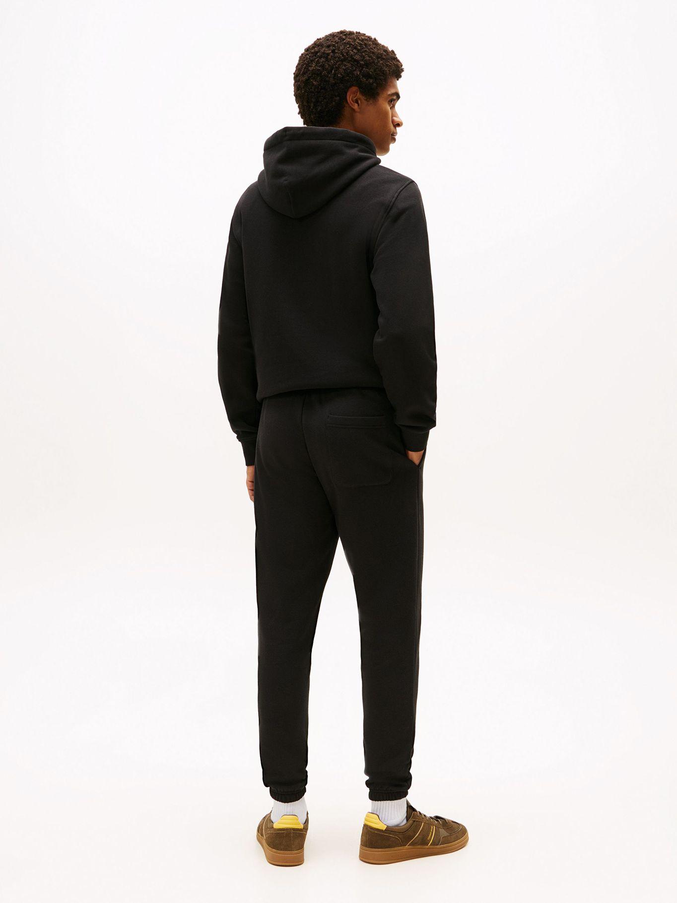 Joggers Slim Fit Con Logo Bordado Negro Tommy Jeans-2