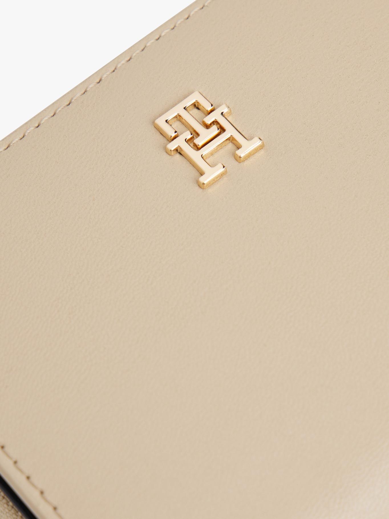 Billetera De Solapa Monogram Beige Tommy Hilfiger-3