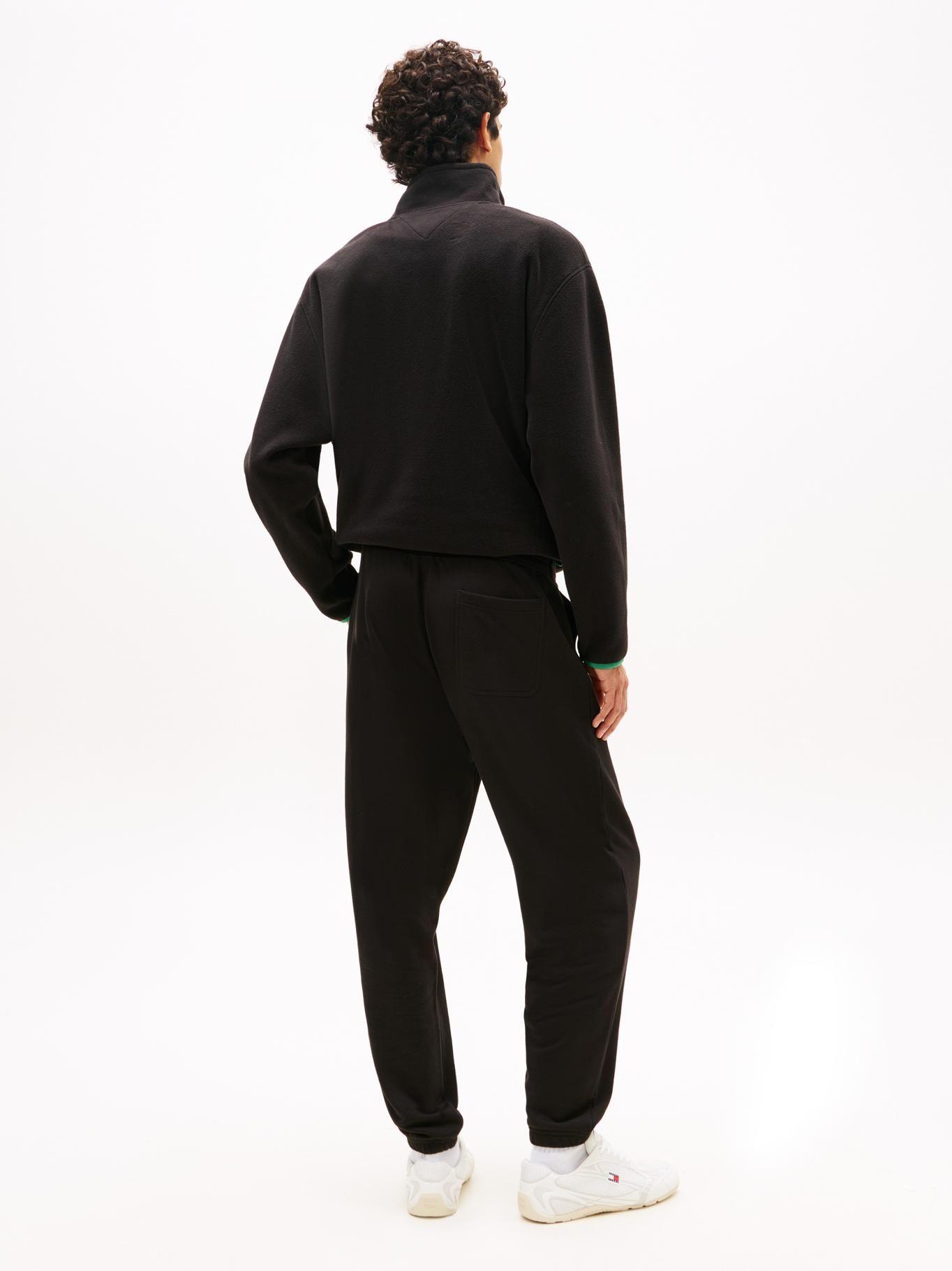 Joggers Con Logo Lineal-2