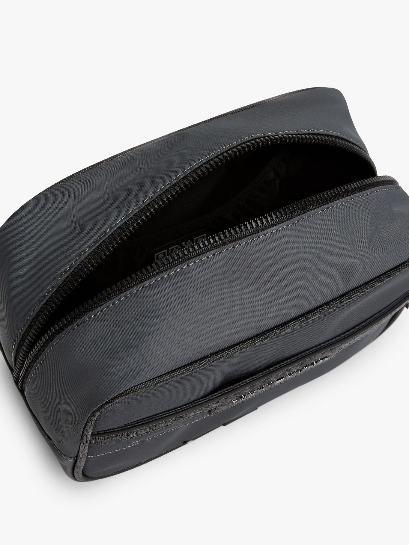 Neceser Classic Con Logo Metálico Gris Tommy Hilfiger-3