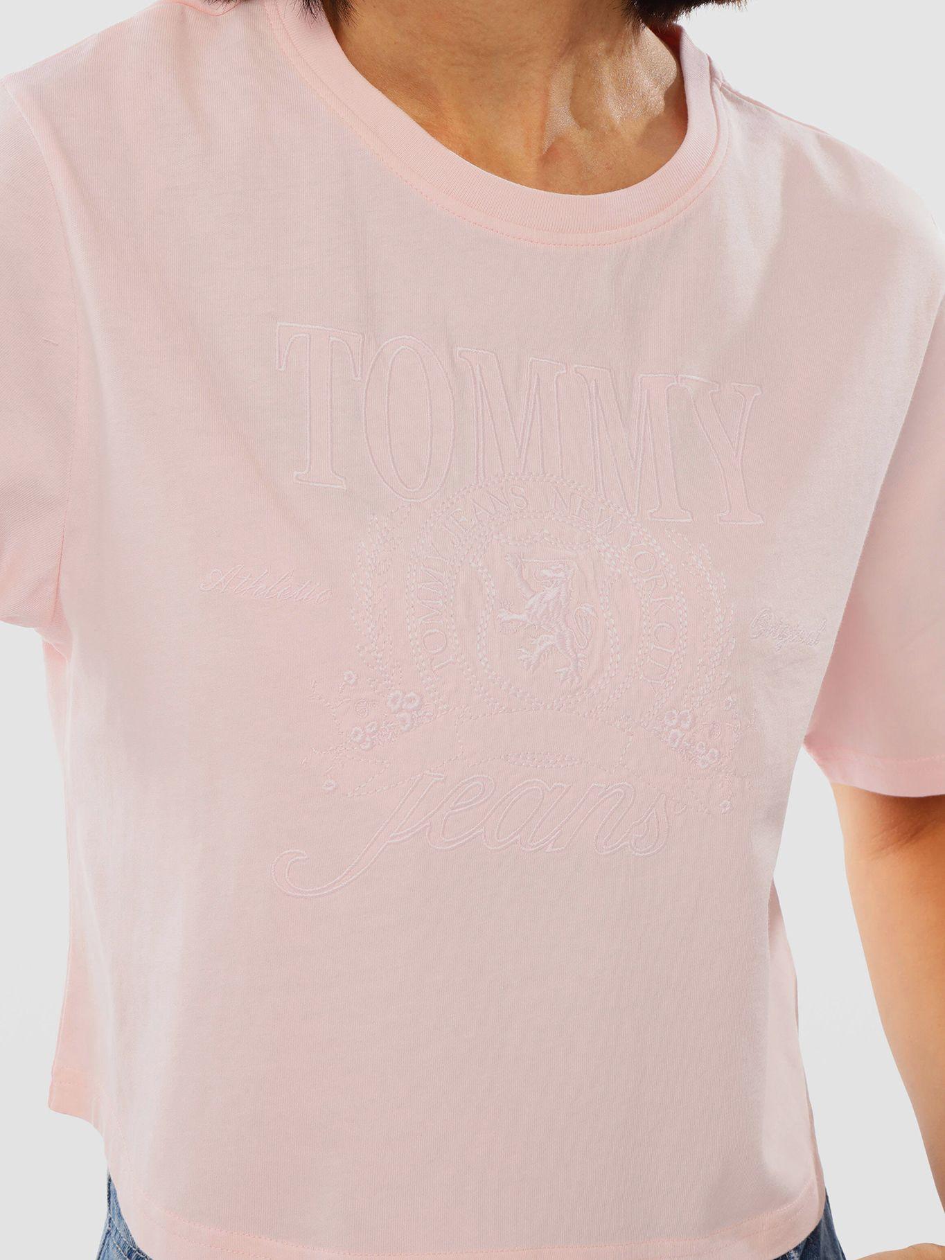 Polera Tonal Crest Logo Rosado Tommy Jeans-2