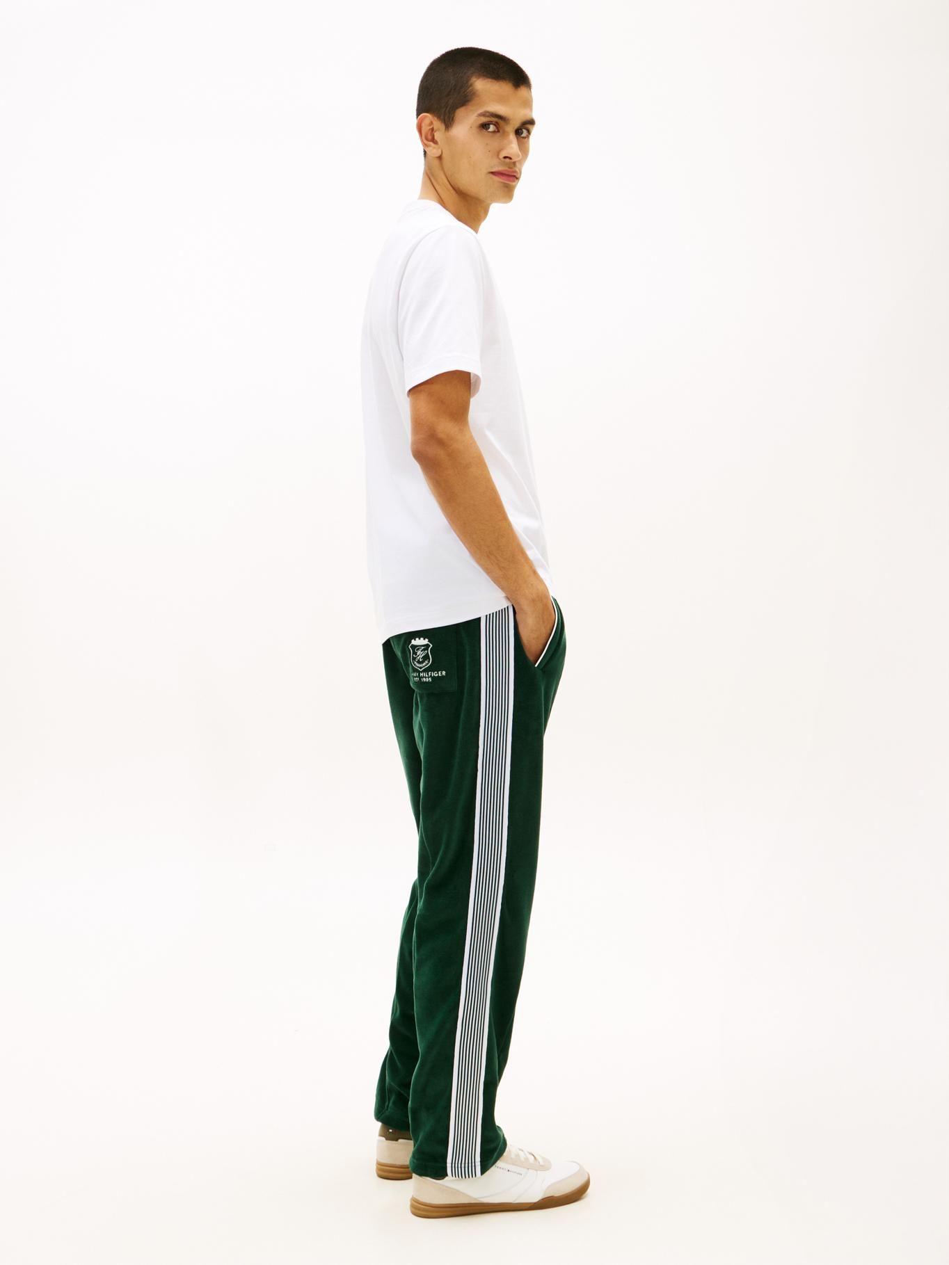 Polera Con Logo Gráfico Regular Fit-2