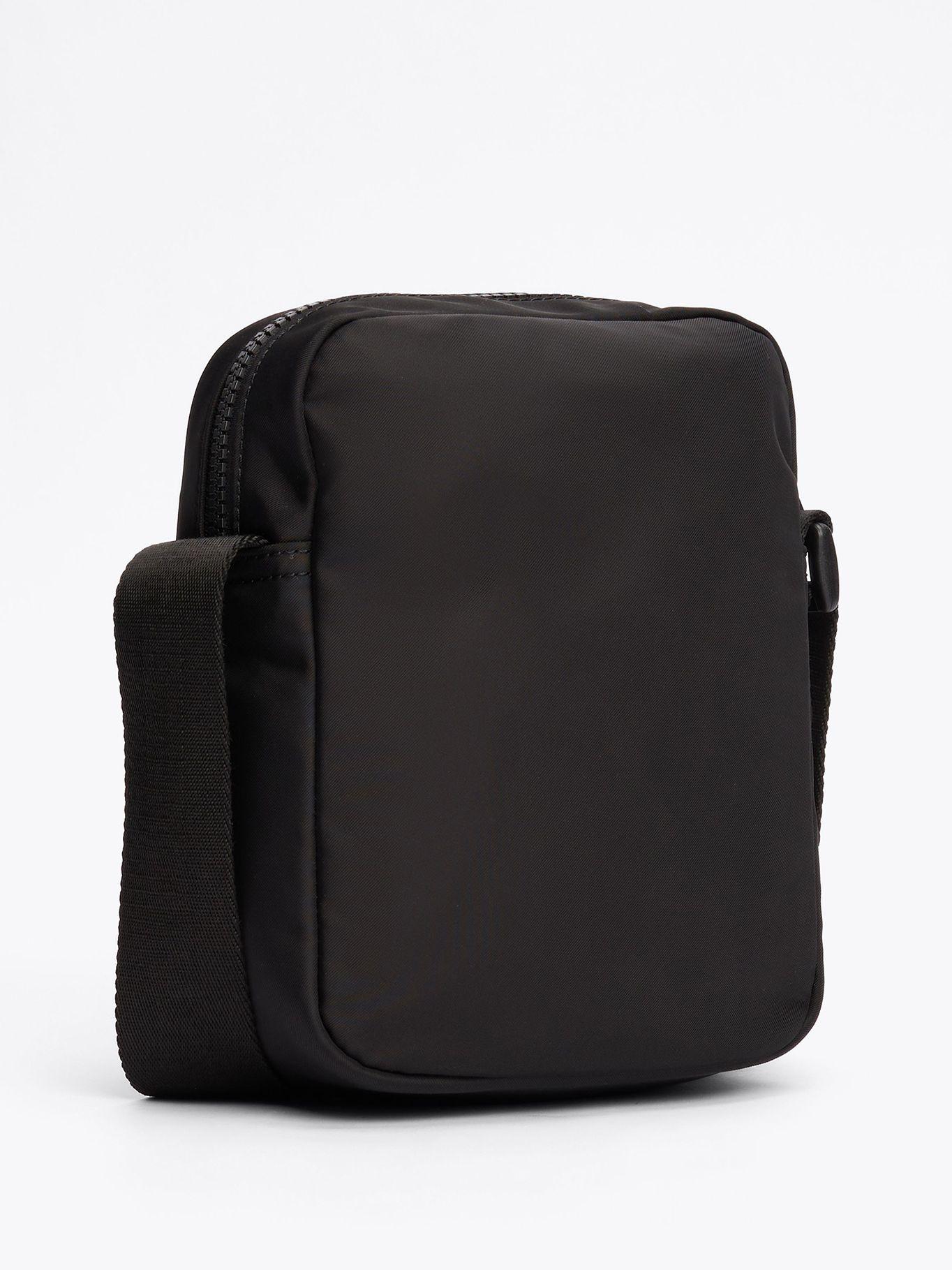 Bolso Reporter Logo Engomado BDS Negro Tommy Hilfiger-4