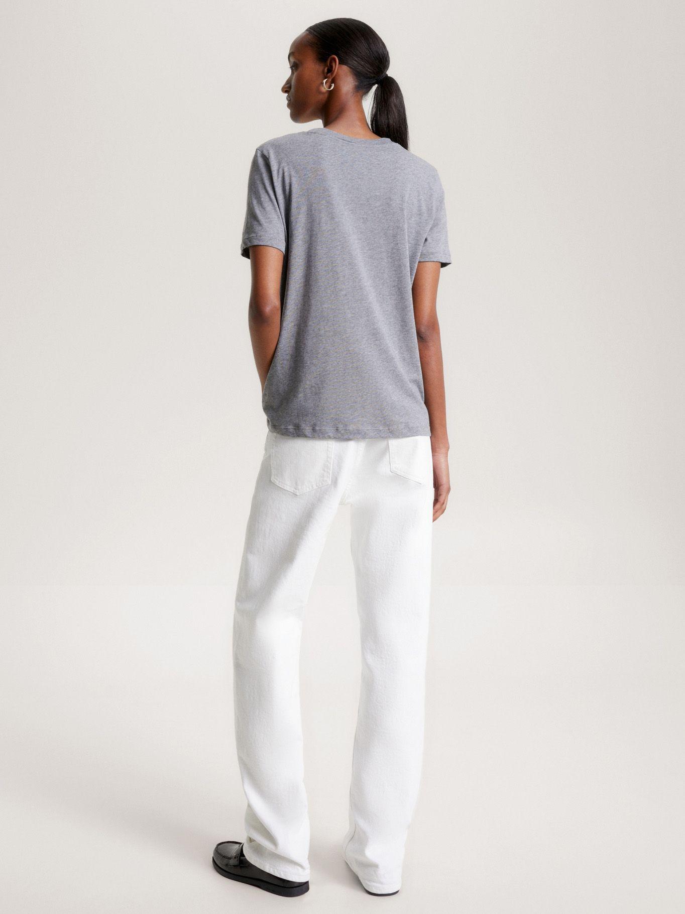 Polera Signature Con Logo Gris PJ8 Tommy Hilfiger-2