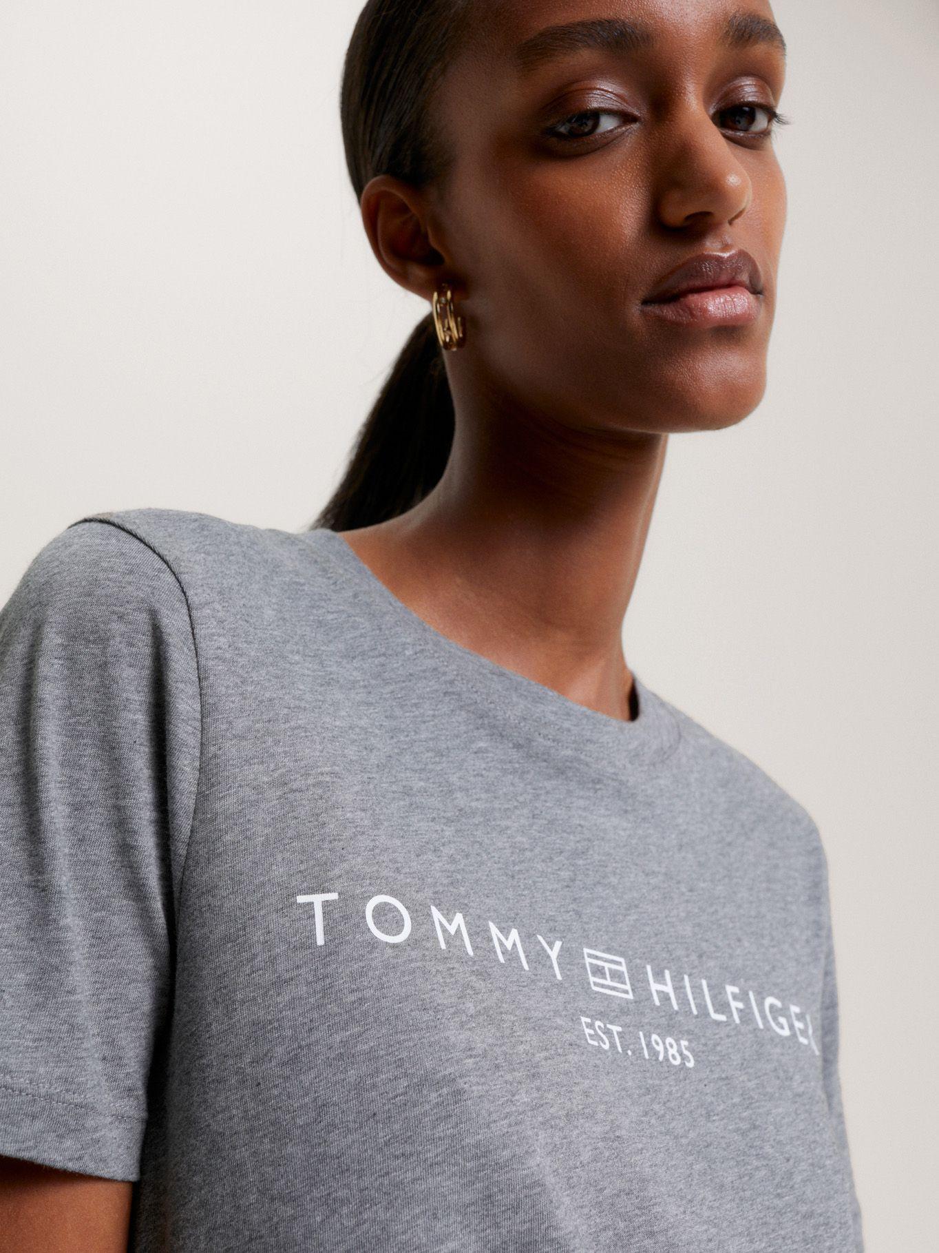 Polera Signature Con Logo Gris PJ8 Tommy Hilfiger-3
