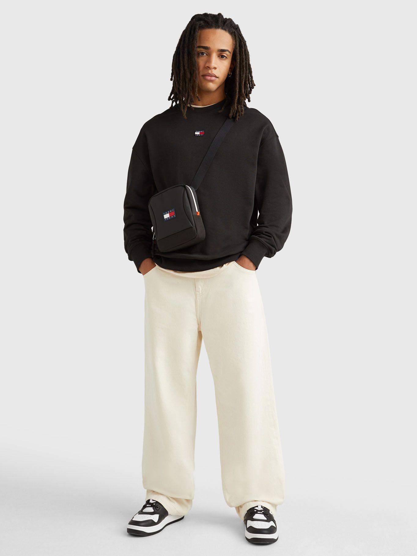 Polerón Relaxed Con Parche Negro Tommy Jeans-1