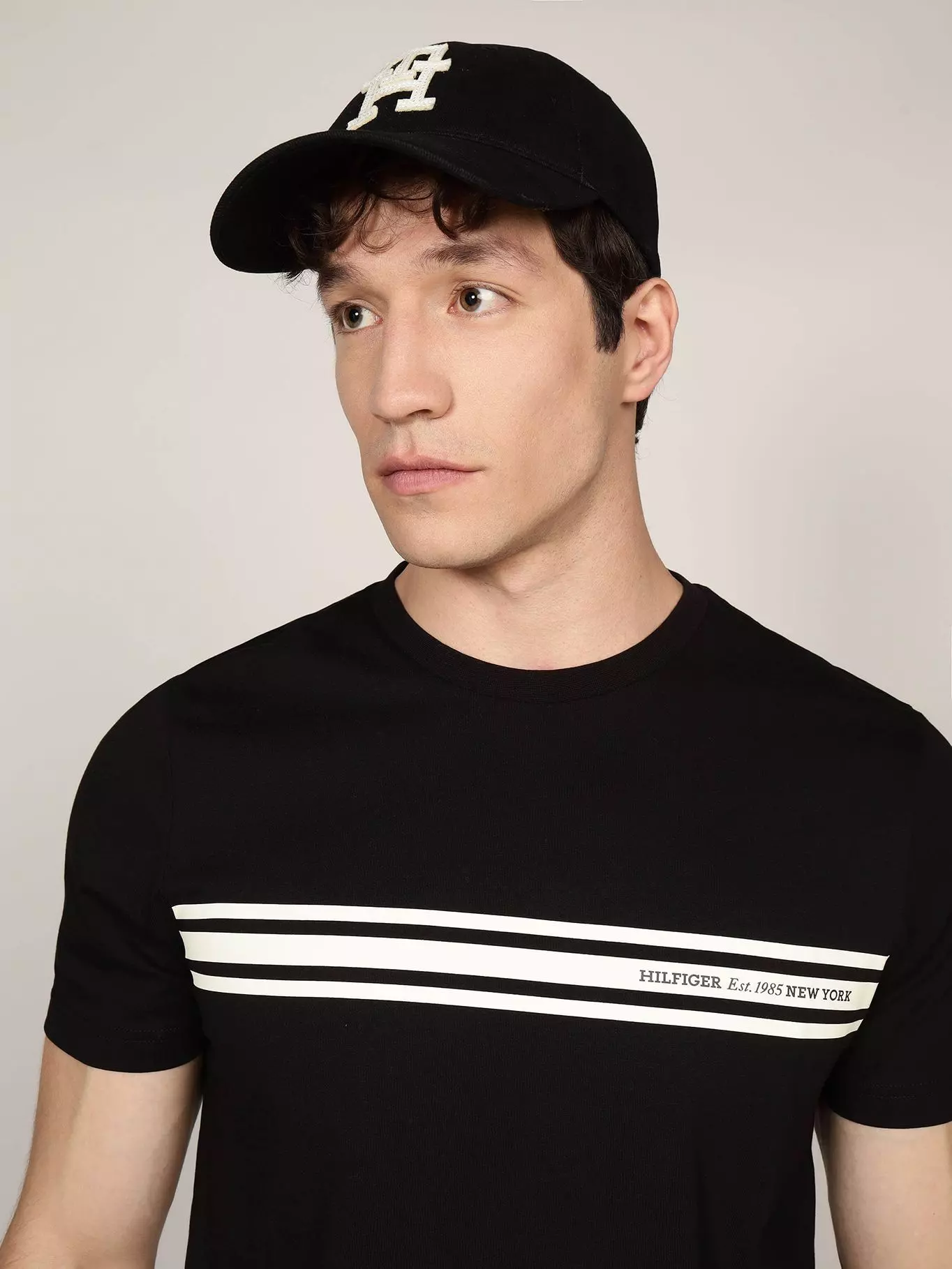 Jockey Con Monograma Negro Tommy Hilfiger-1
