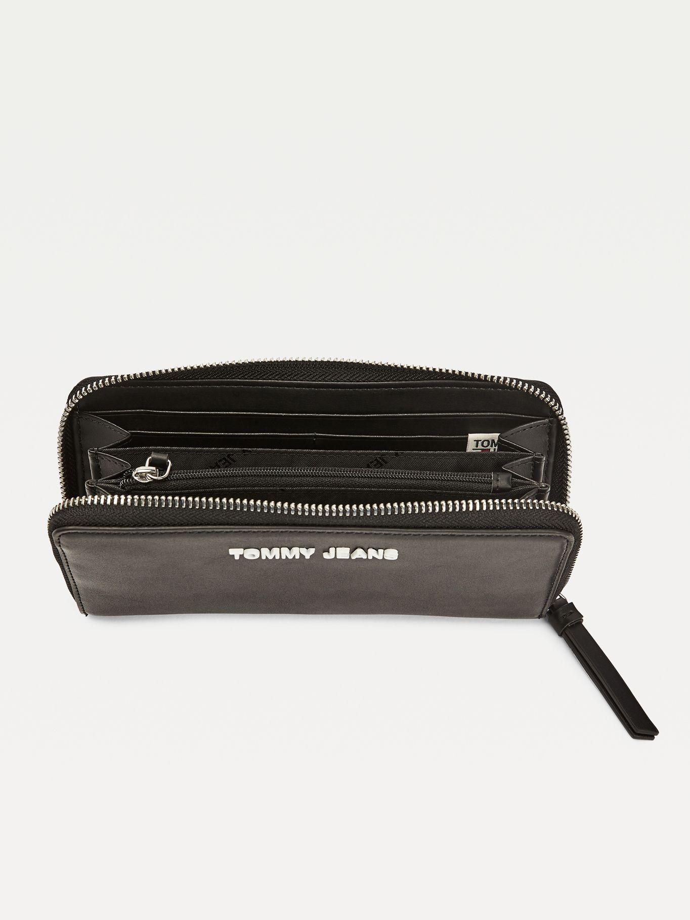 Billetera Large Negro Tommy Hilfiger E2-2