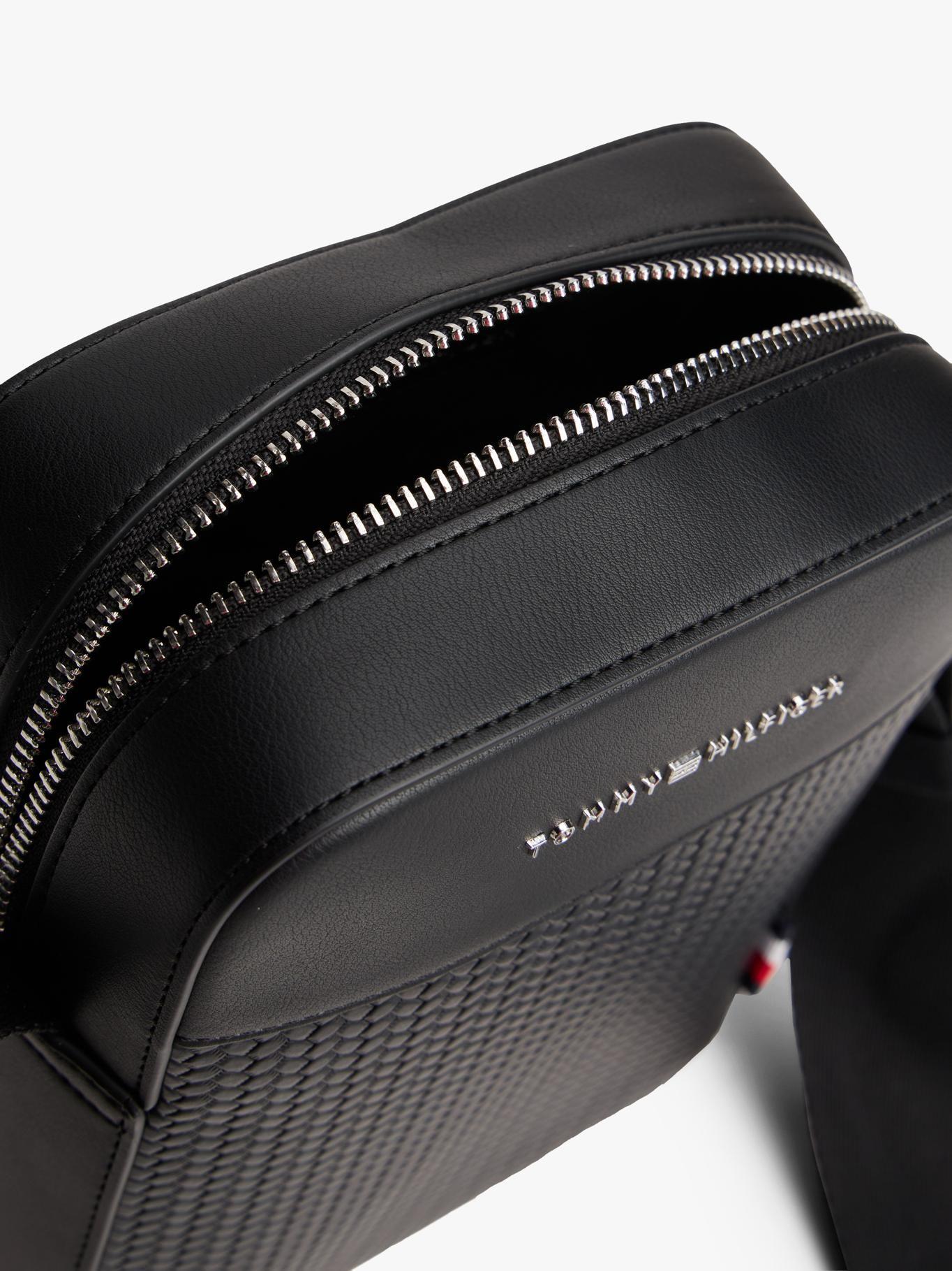 Bolso Mini Reporter Negro Tommy Hilfiger-3