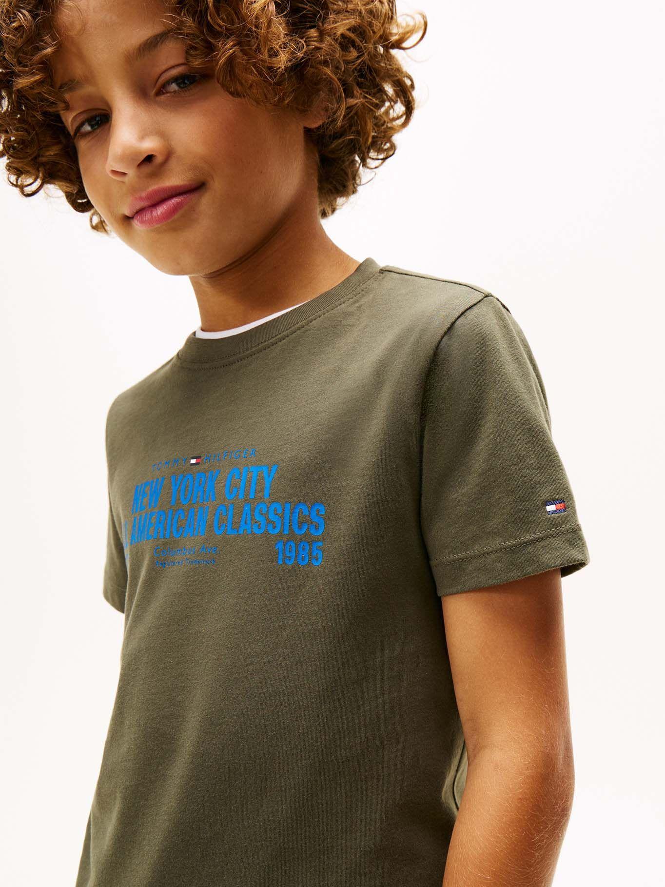 Polera Con Logo Gráfico Nyc Verde Tommy Hilfiger-3