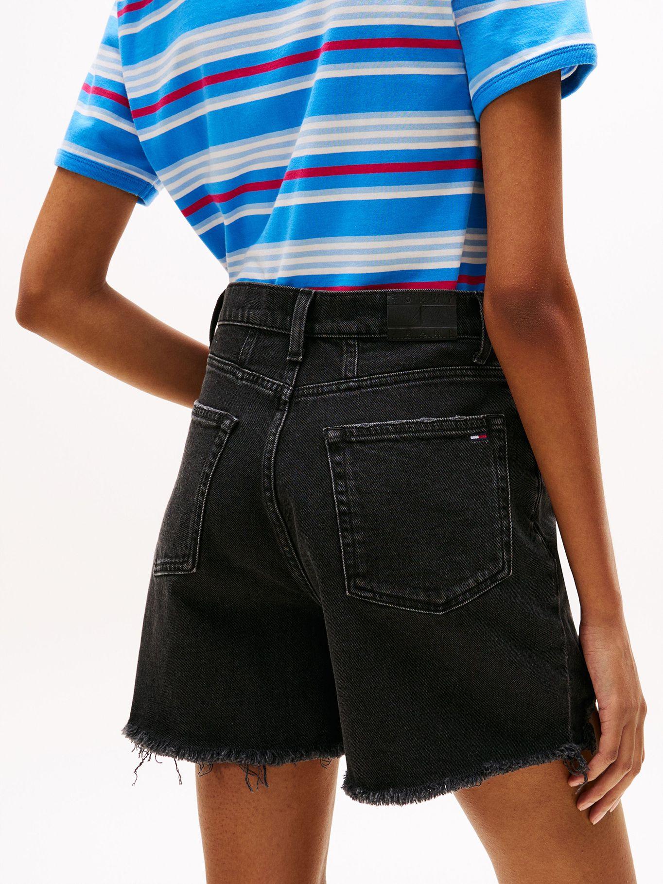 Short Mom Fit Desgastados Negro Tommy Jeans-3