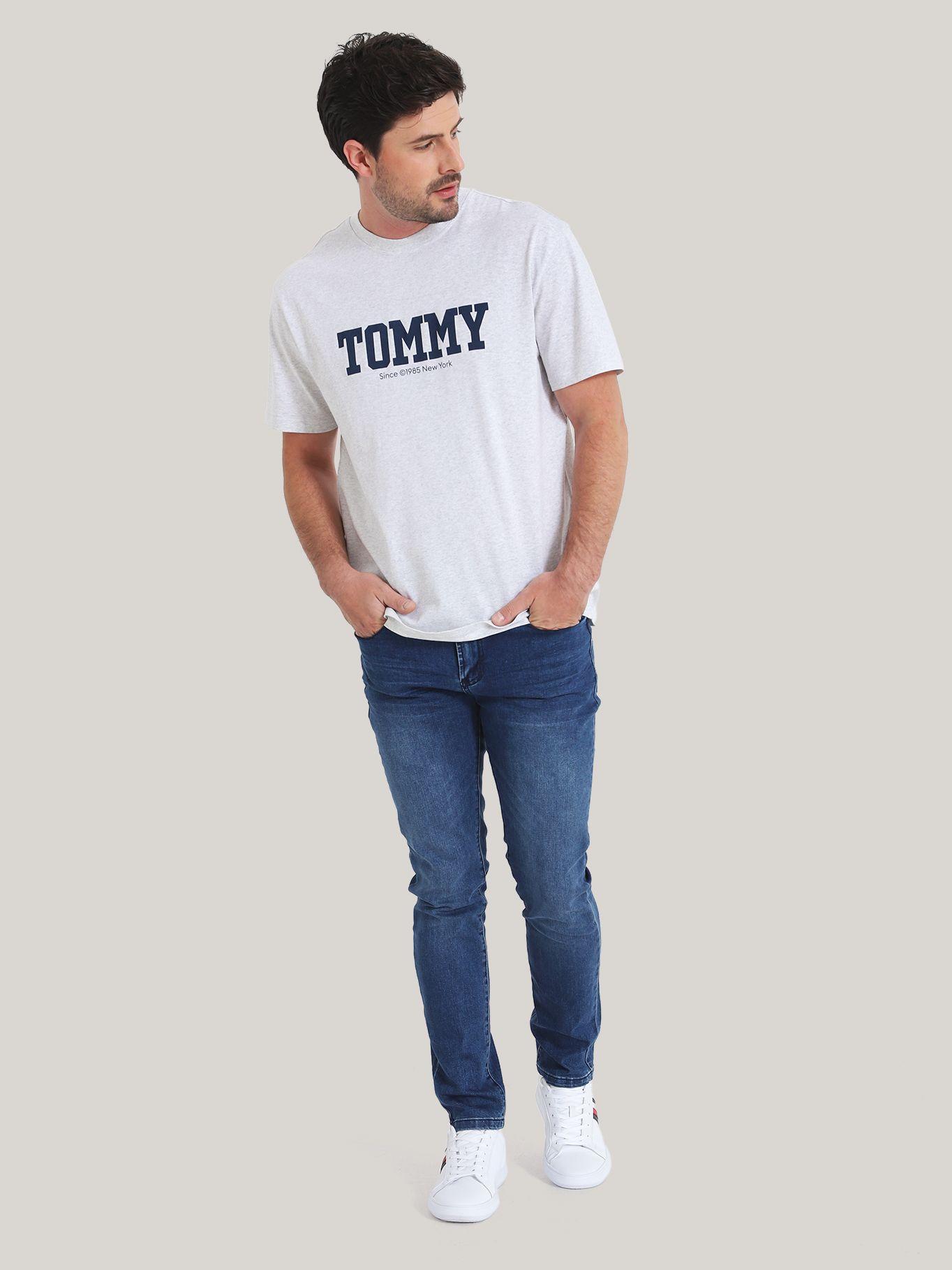 Polera Con Logo En Espalda Gris Tommy Jeans-1