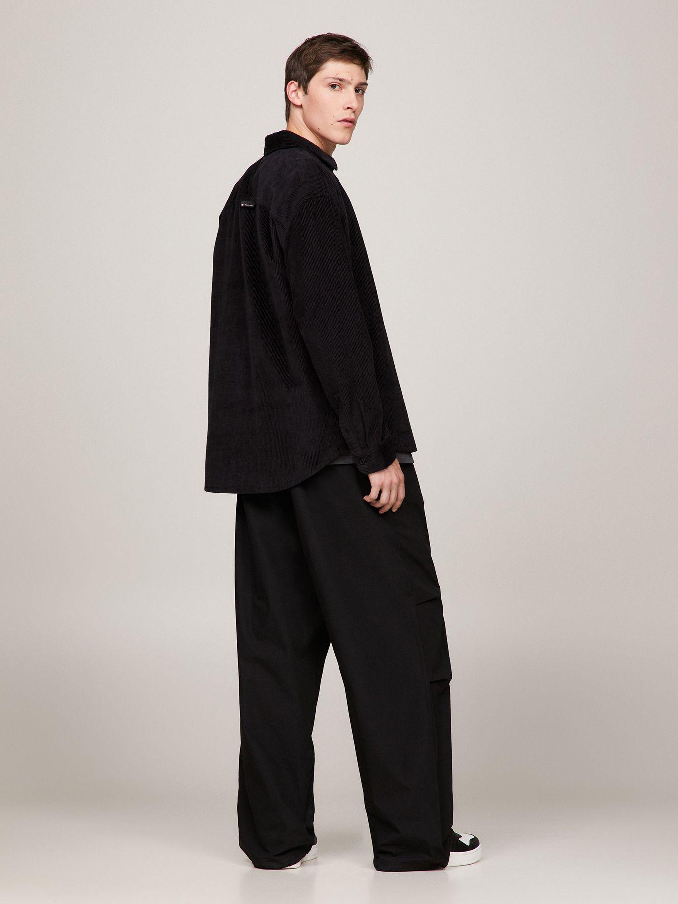 CAMISA RELAXED DE COURDUROY NEGRO TOMMY JEANS-2
