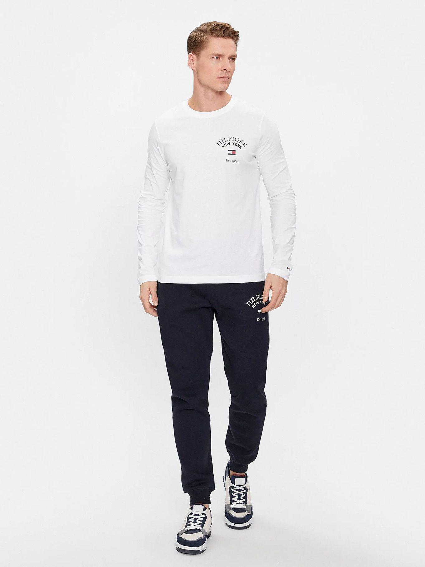 POLERA ARCHIVE VARSITY LOGO BLANCO TOMMY HILFIGER-1