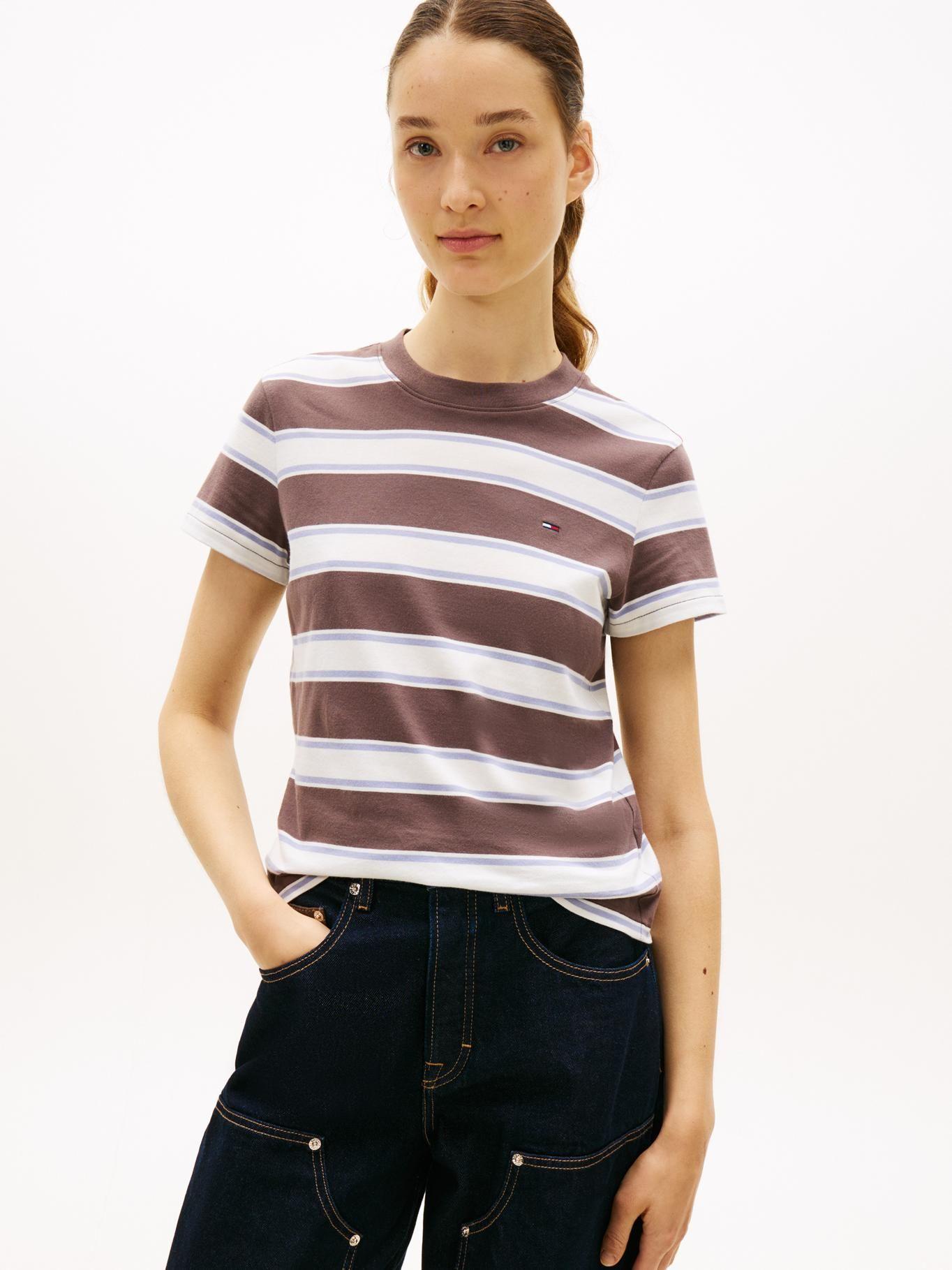 Polera Con Logo Bordado Regular Fit Tommy Jeans Café-0