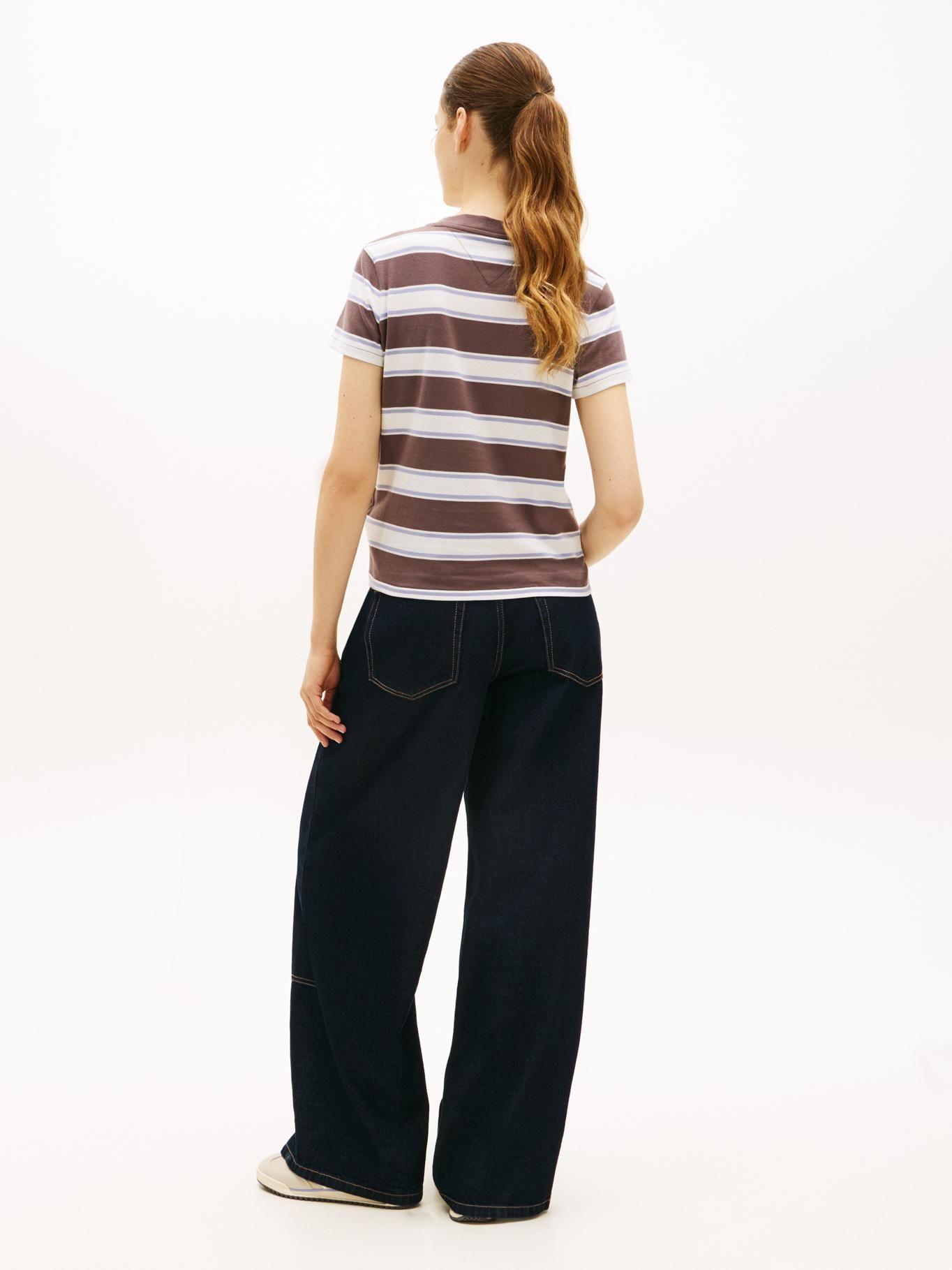 Polera Con Logo Bordado Regular Fit Tommy Jeans Café-2
