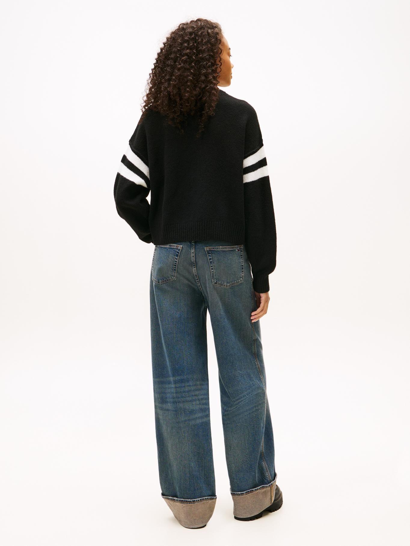 Sweater Logo Varsity Relaxed Fit Tommy Jeans Negro-2
