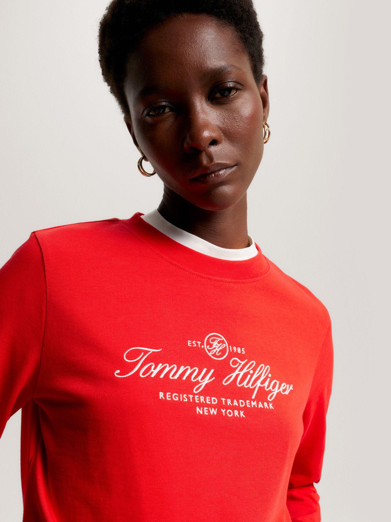 Polera Con Logo Script C-Neck Rojo Tommy Hilfiger-3