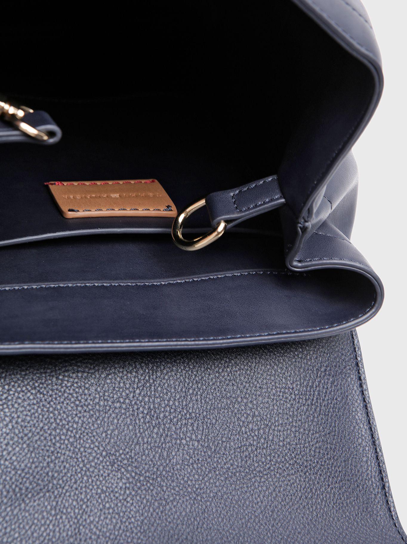 Mochila Fawn Con Solapa Azul Tommy Hilfiger-2