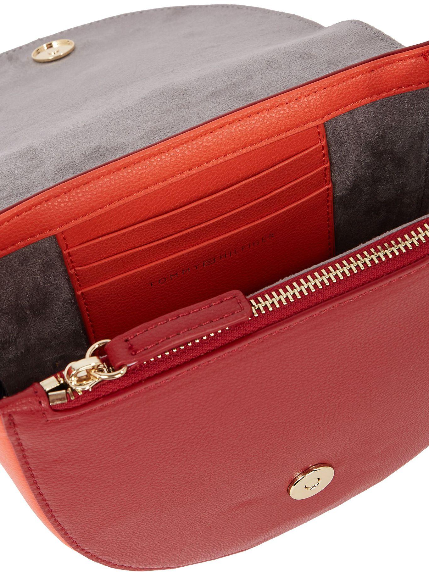 Cartera Saddle Life Con Logo Rojo Tommy Hilfiger-2