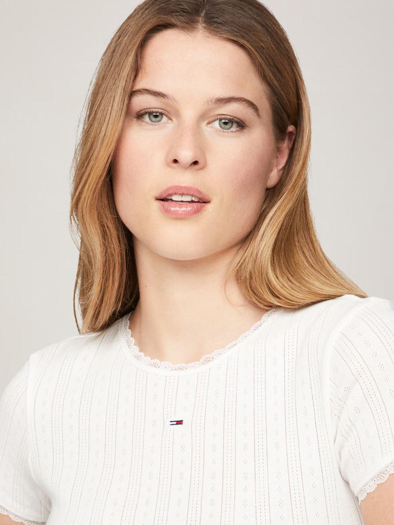 Polera Pointelle Slim Fit Con Logo Blanco Tommy Jeans-3